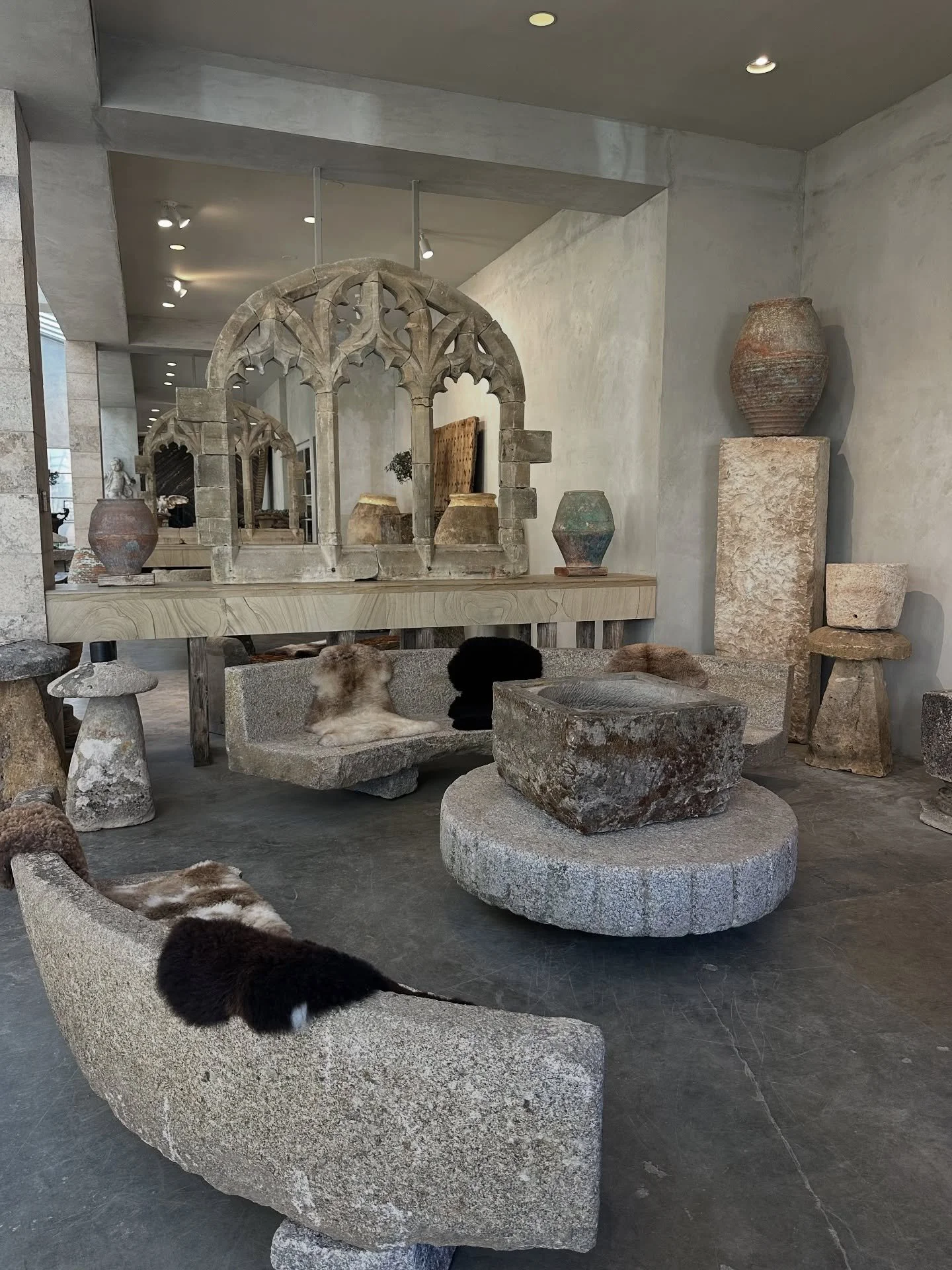 A palette cleanse in La-La Land. Capturing style + design wherever I roam✨