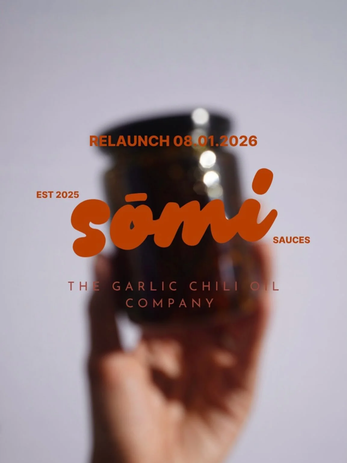 Kept you waiting long enough&hellip; she&rsquo;s back. And she&rsquo;s got a few spicy surprises. 👀🌶️
08.01.26
#somisauces #somi #chilioil