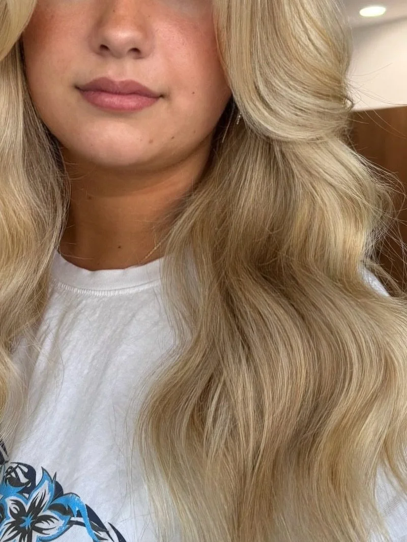 Creamy blonde tones finished with the softest wave for that effortless, luxe feel...

Colourist/Stylist: @jade_salonlio