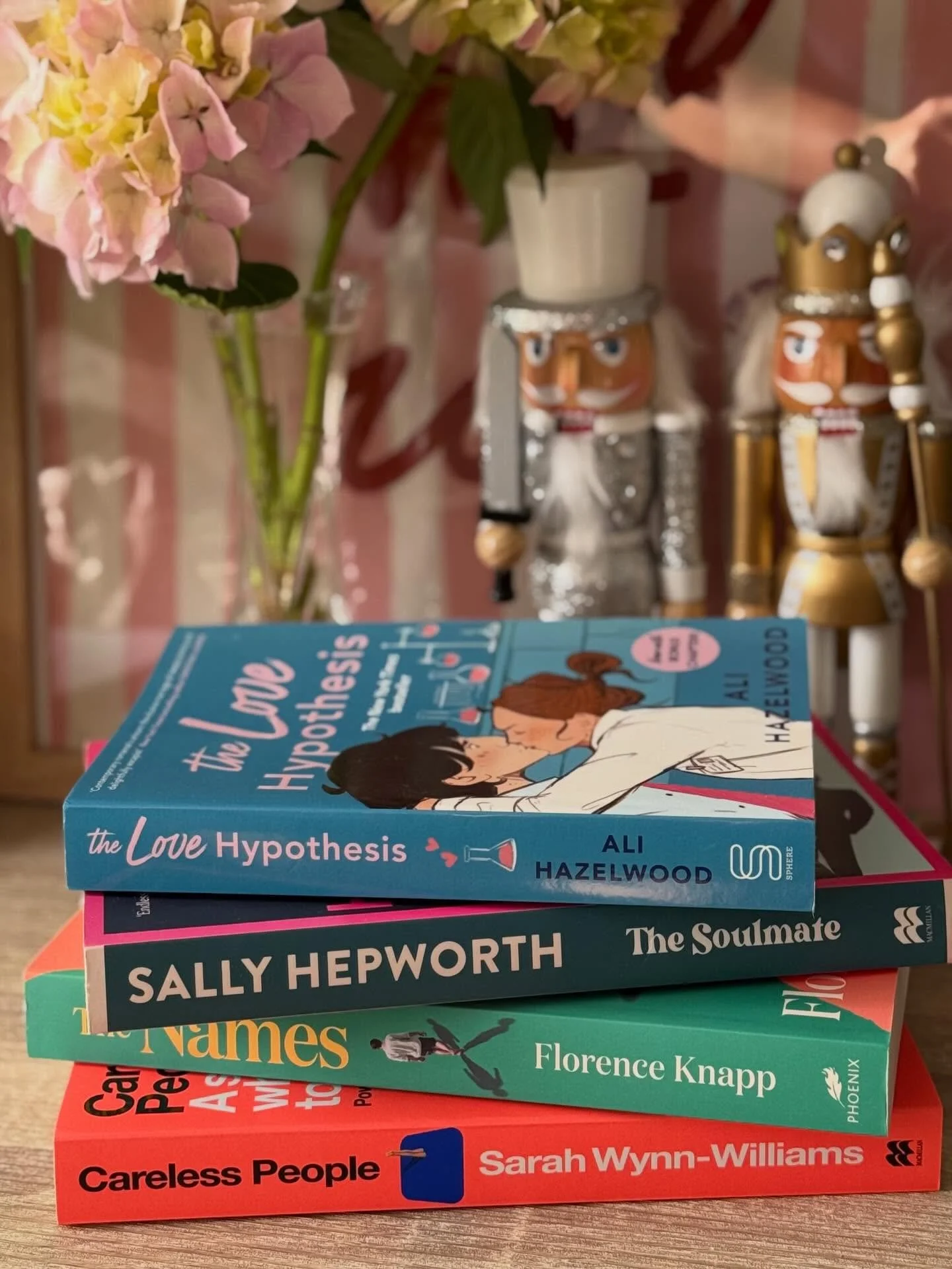 Who else is getting through their Christmas/Summer holiday TBR list ? 🙋🏻&zwj;♀️ (can confirm The Names is 10/10)