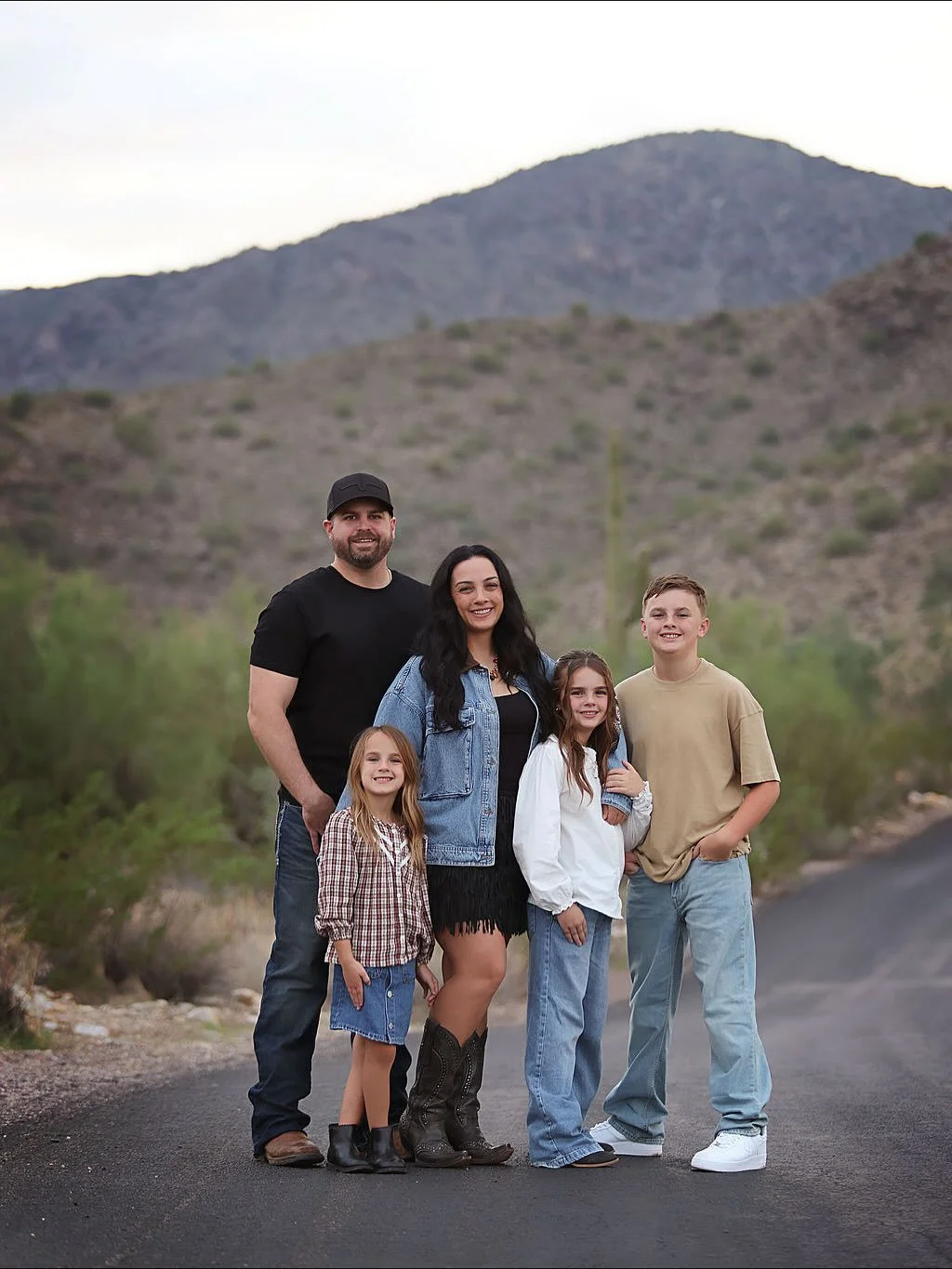 Fall time is my favorite. Thank goodness was for this cooler weather. The Mosquito&rsquo;s could leave but at least we&rsquo;re not melting. I hope everyone has a fun and safe Halloween this weekend! And if you need a wax I have a few spots left #wax