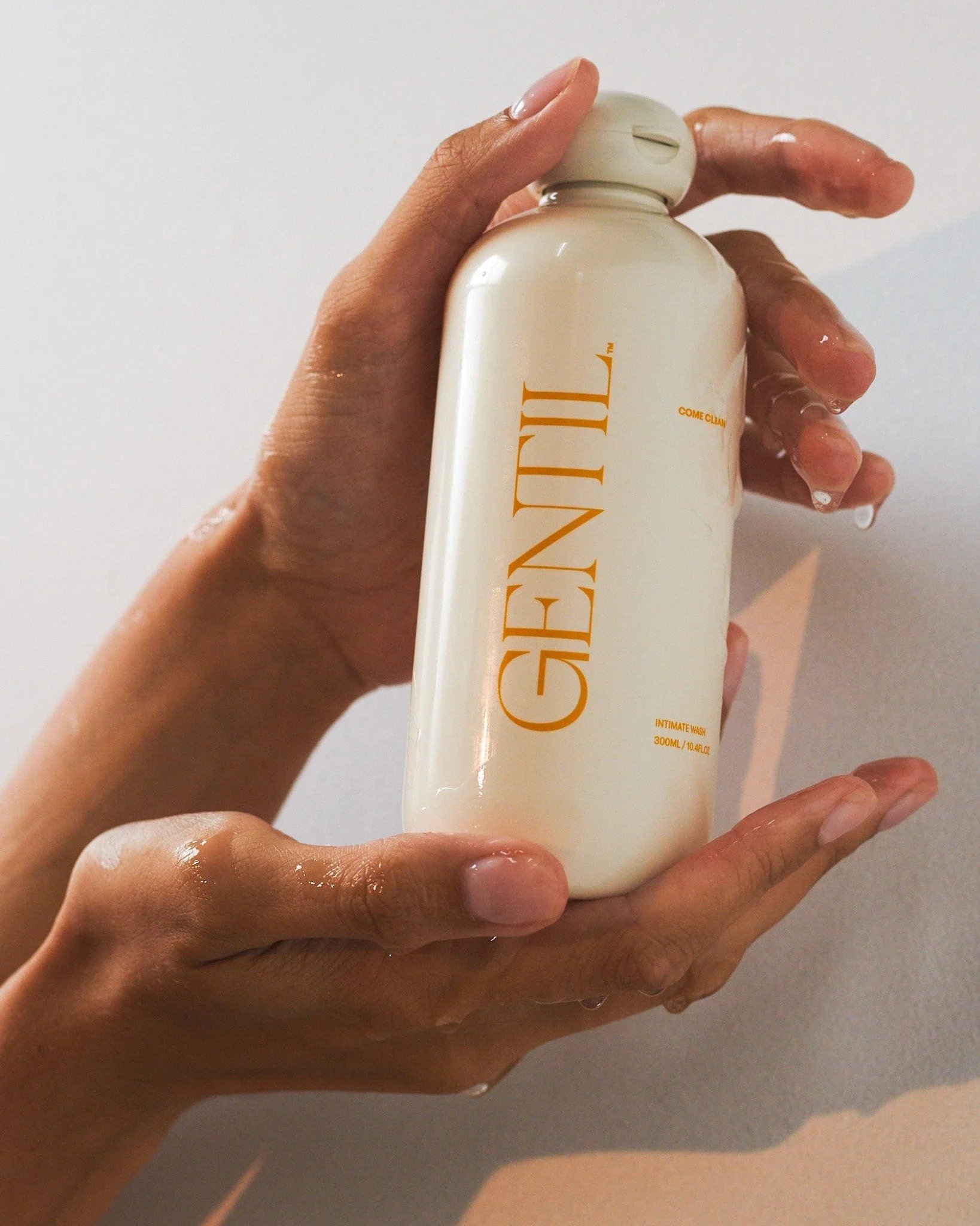 gentil-natural-skincare-intimate-health230206_VZ_GENTIL_Body_s03_706-2_1638x2048.jpg