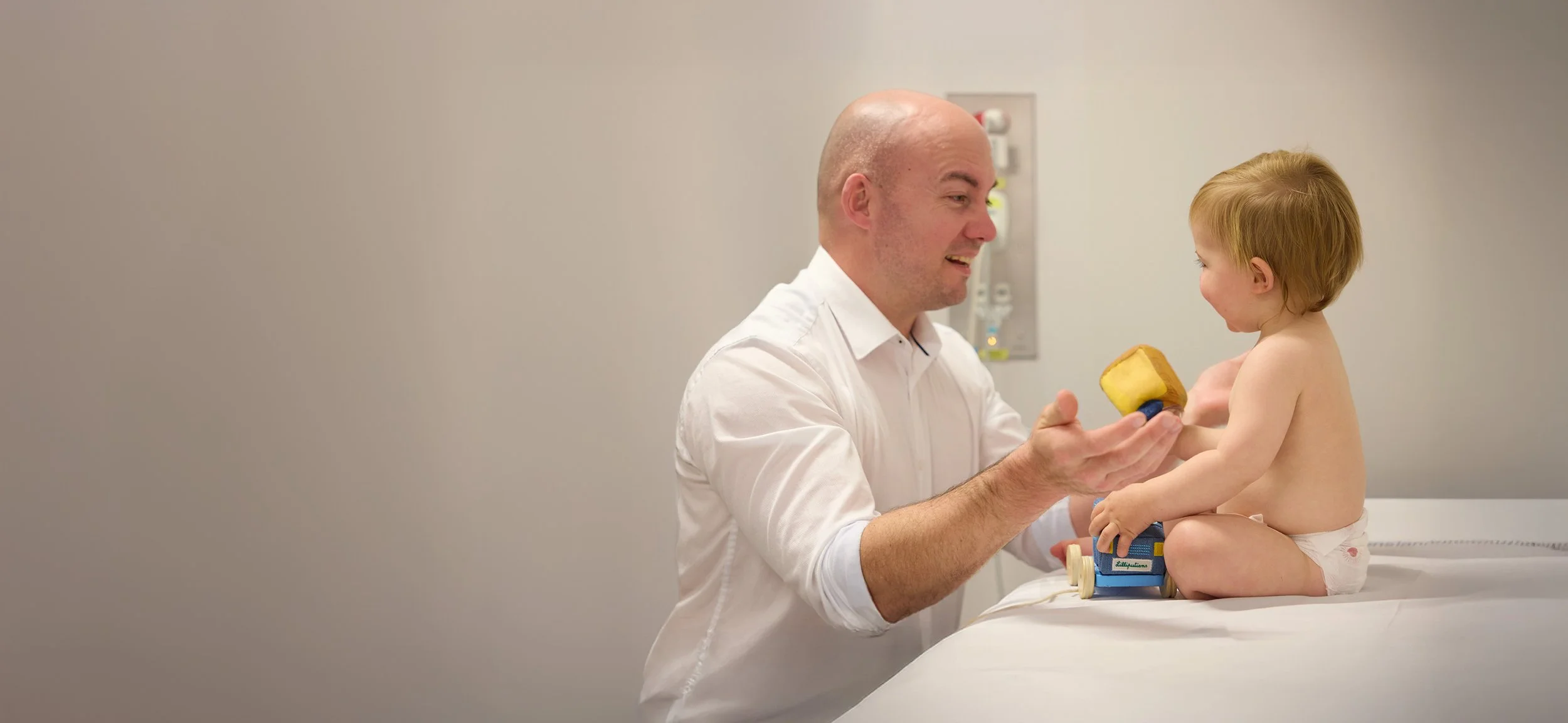 Dr Rob McCusker Paediatric General Surgery, Paediatric Urology, and Neonatal Surgery
