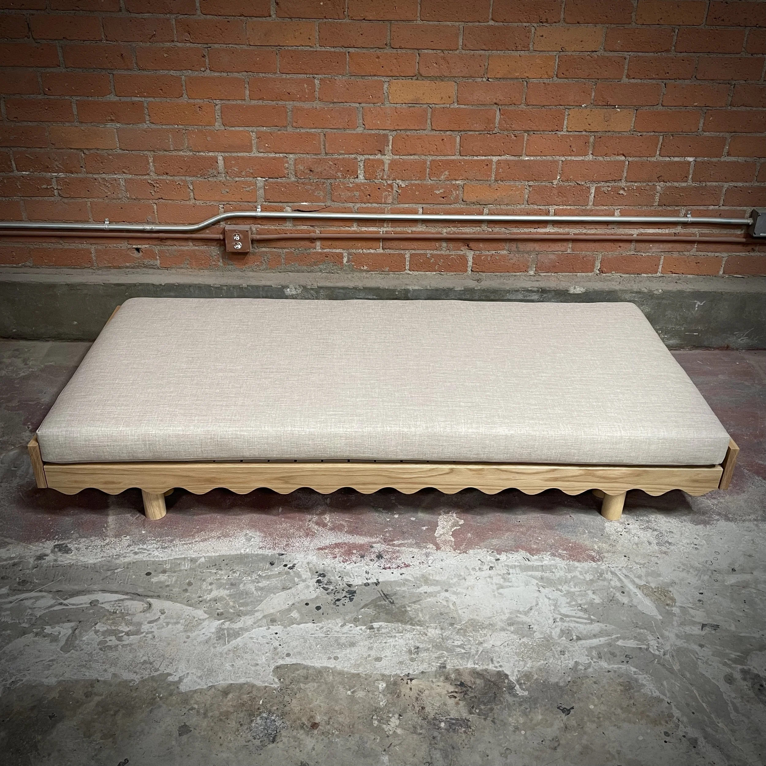 Wave in white oak with poplar slats - cushion