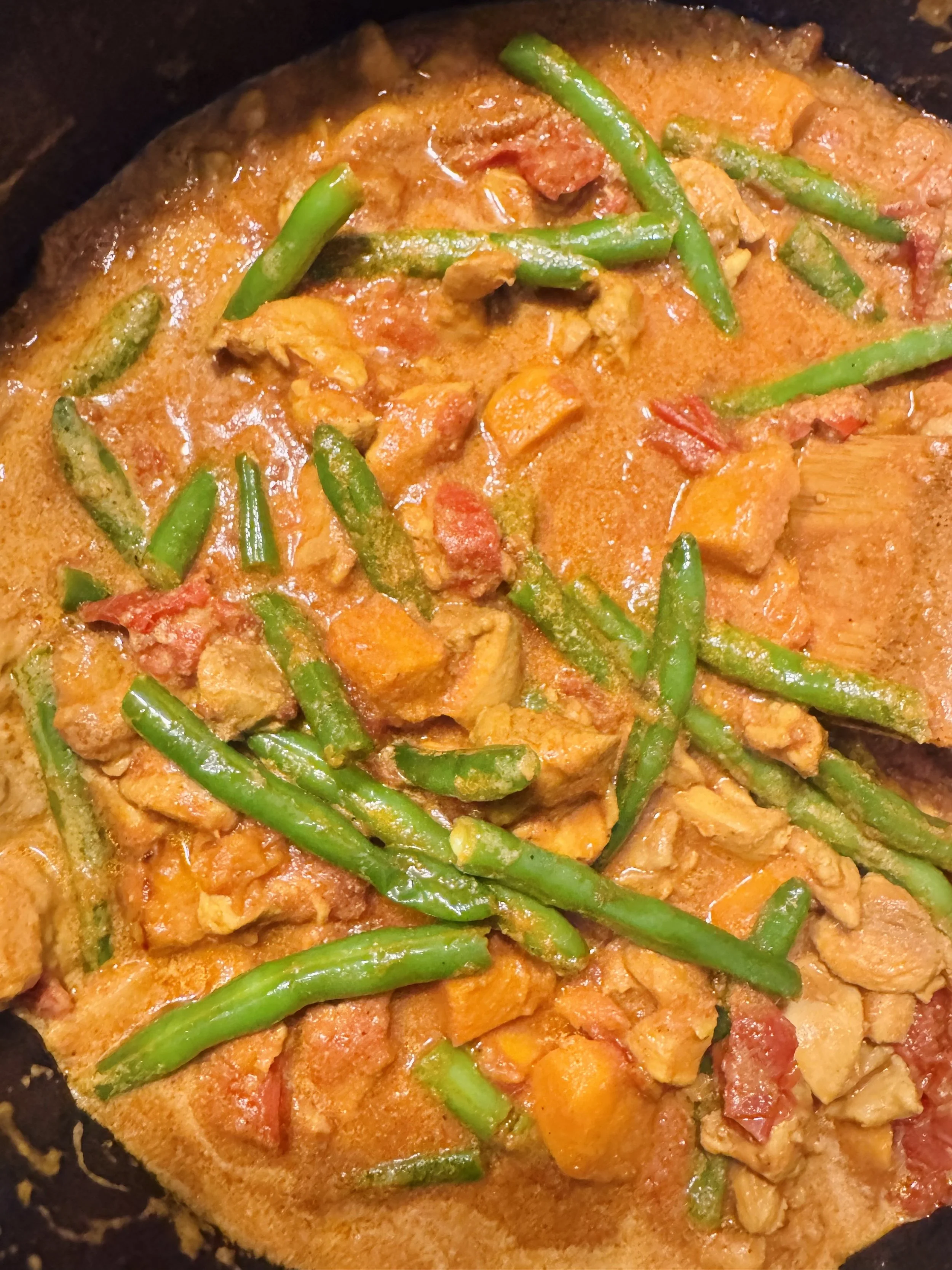 Healthy Chicken Tikka Curry | Easy Athlete Meal Prep Recipe