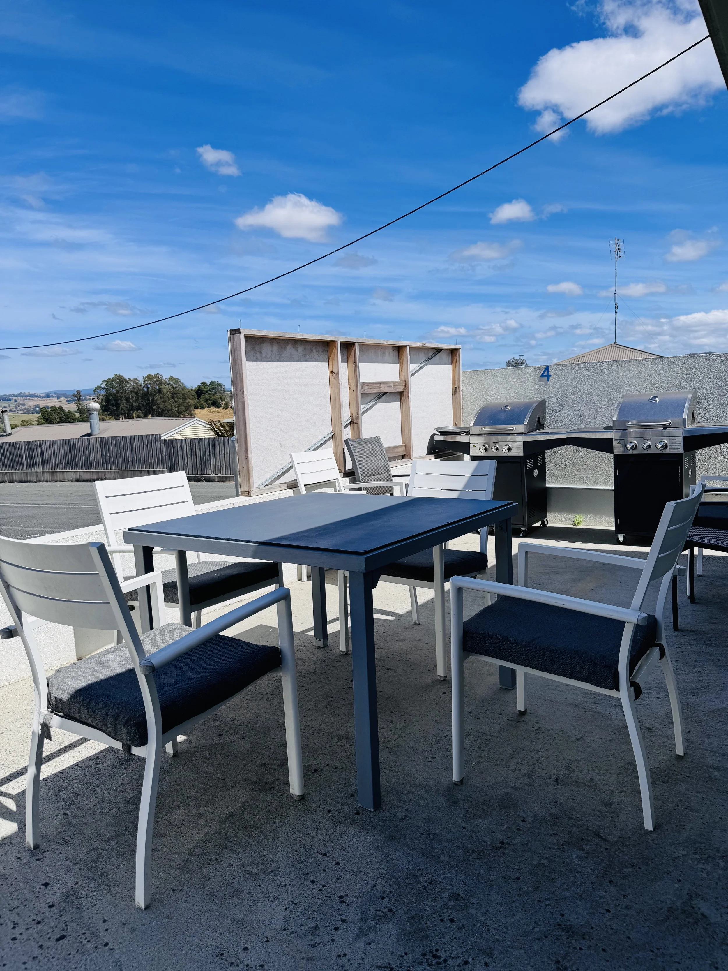 budget accomodation sheffield tasmania