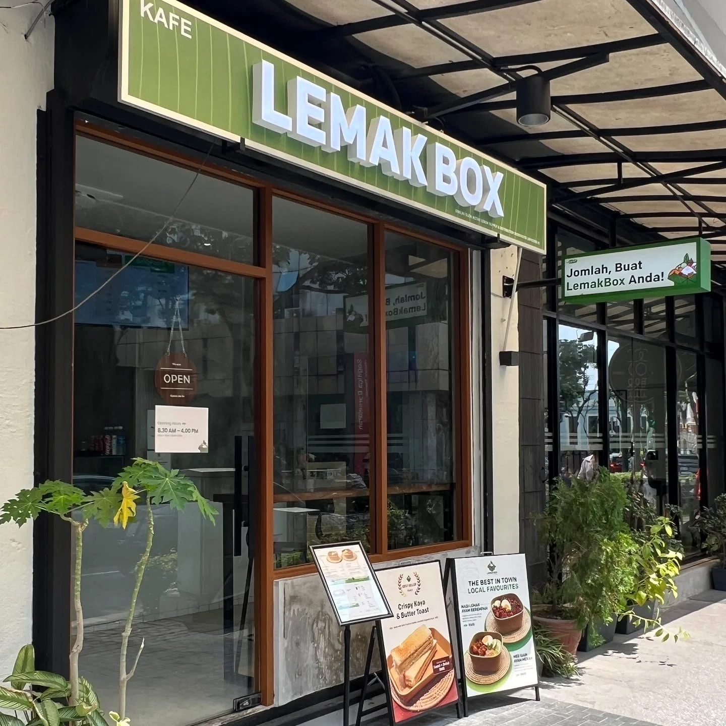 LemakBox storefront entrance along Jalan Petaling in Chinatown KL near Pasar Seni LRT