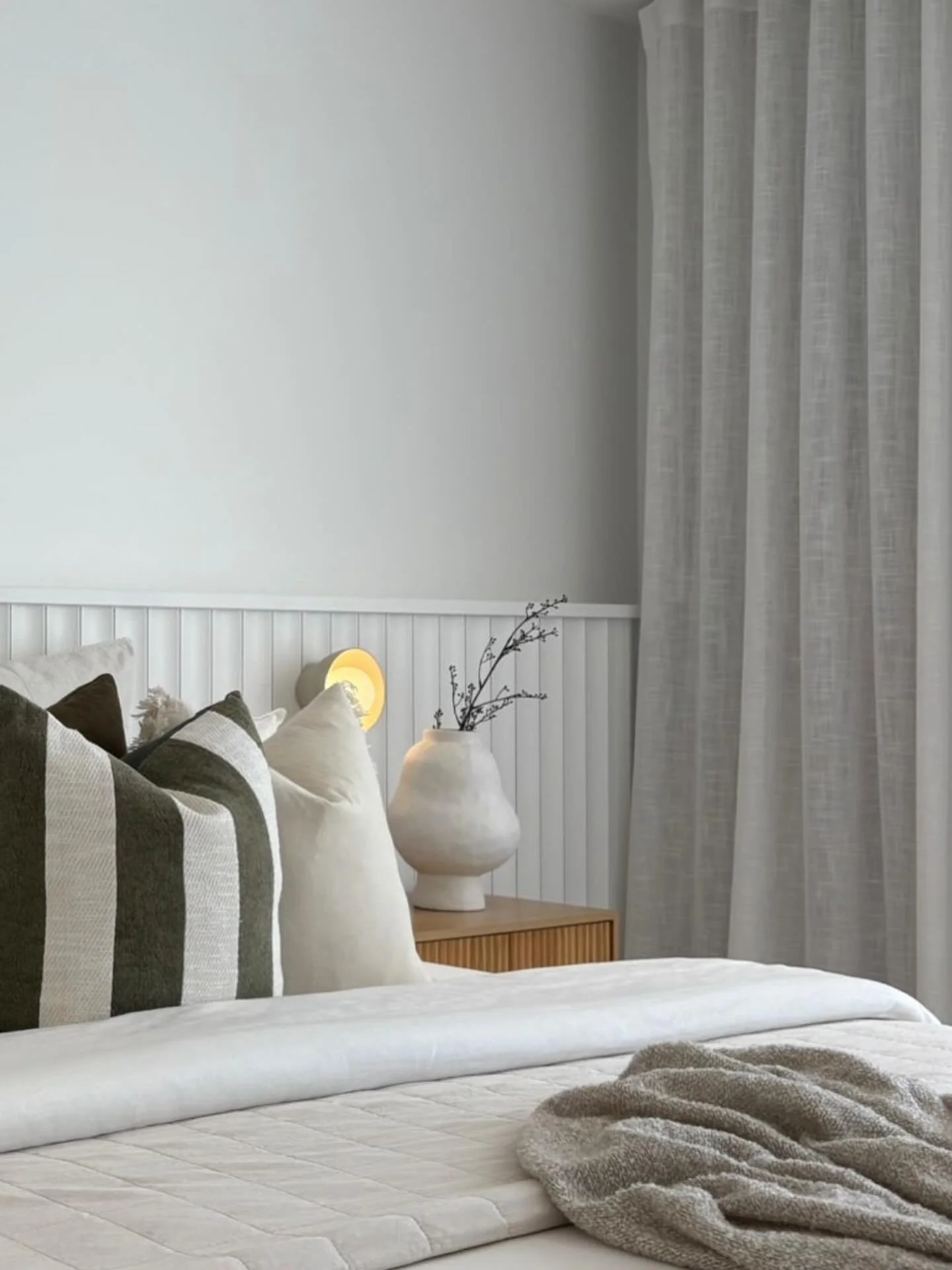 A quiet moment, Wellington Point.

~

#tailoredinteriors #bedroomstyling #propertystaging #brisbanerealestate