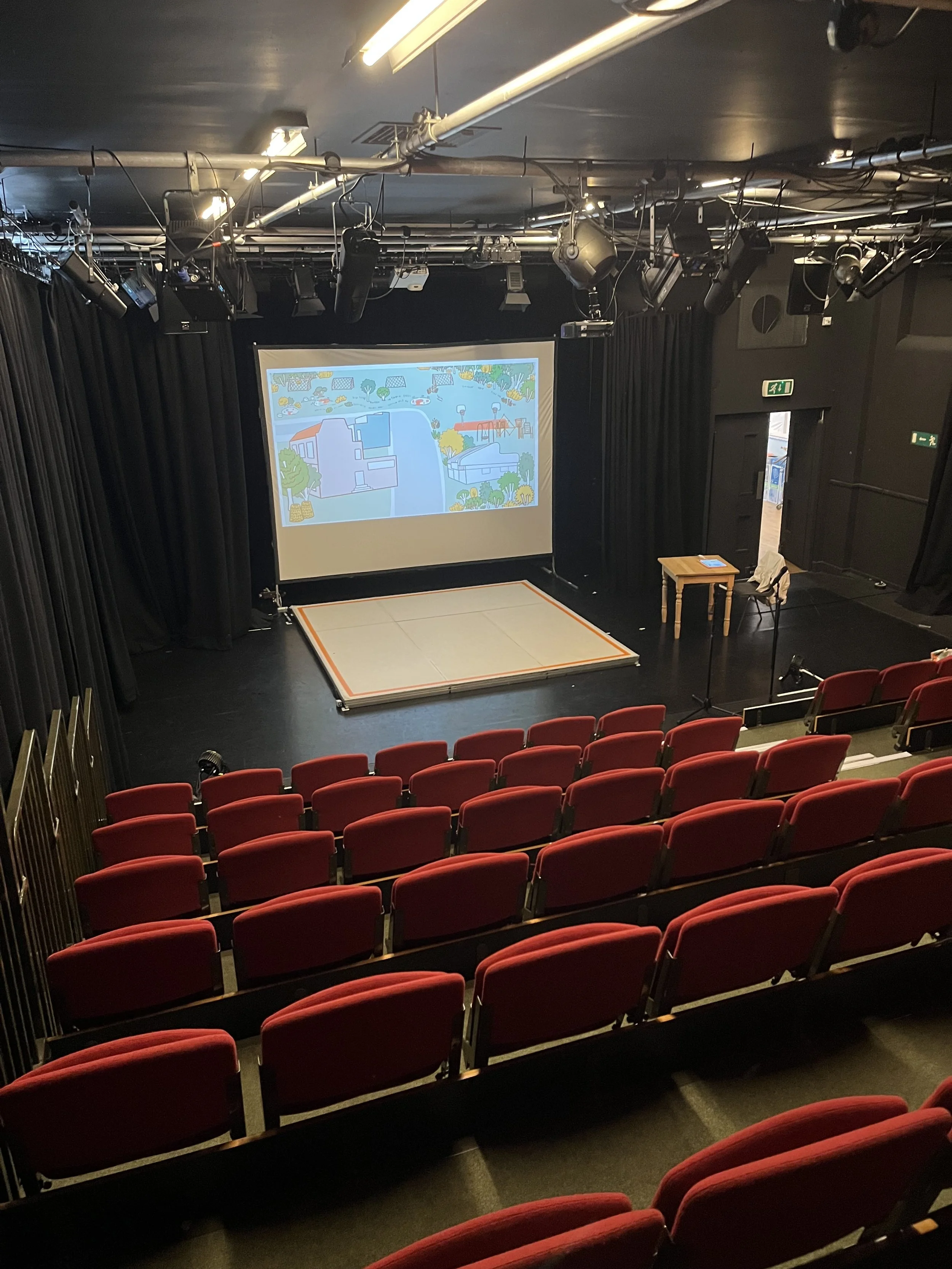 Illustrating in real time, stage right