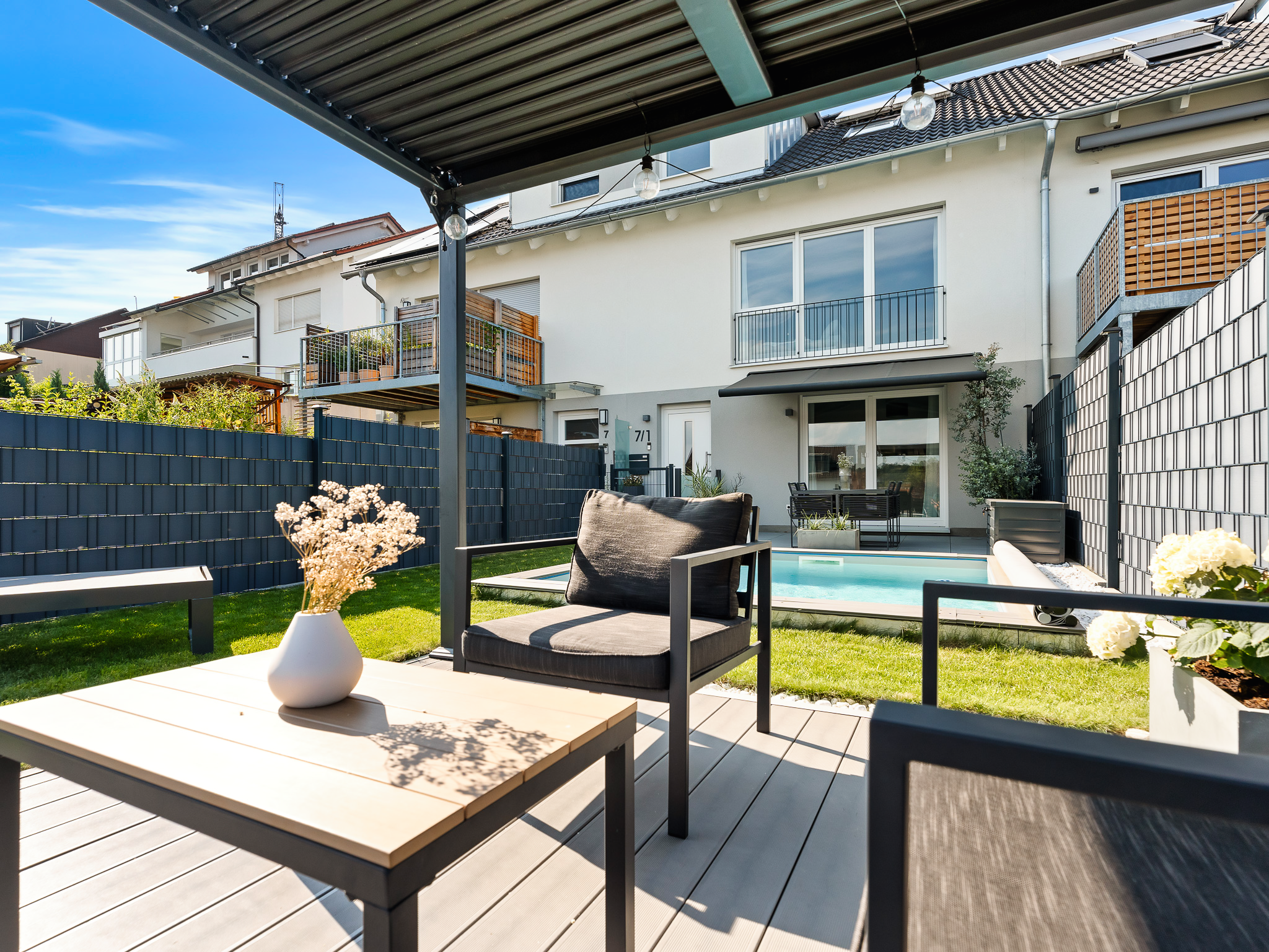 Ian Media - DC756 (13).png