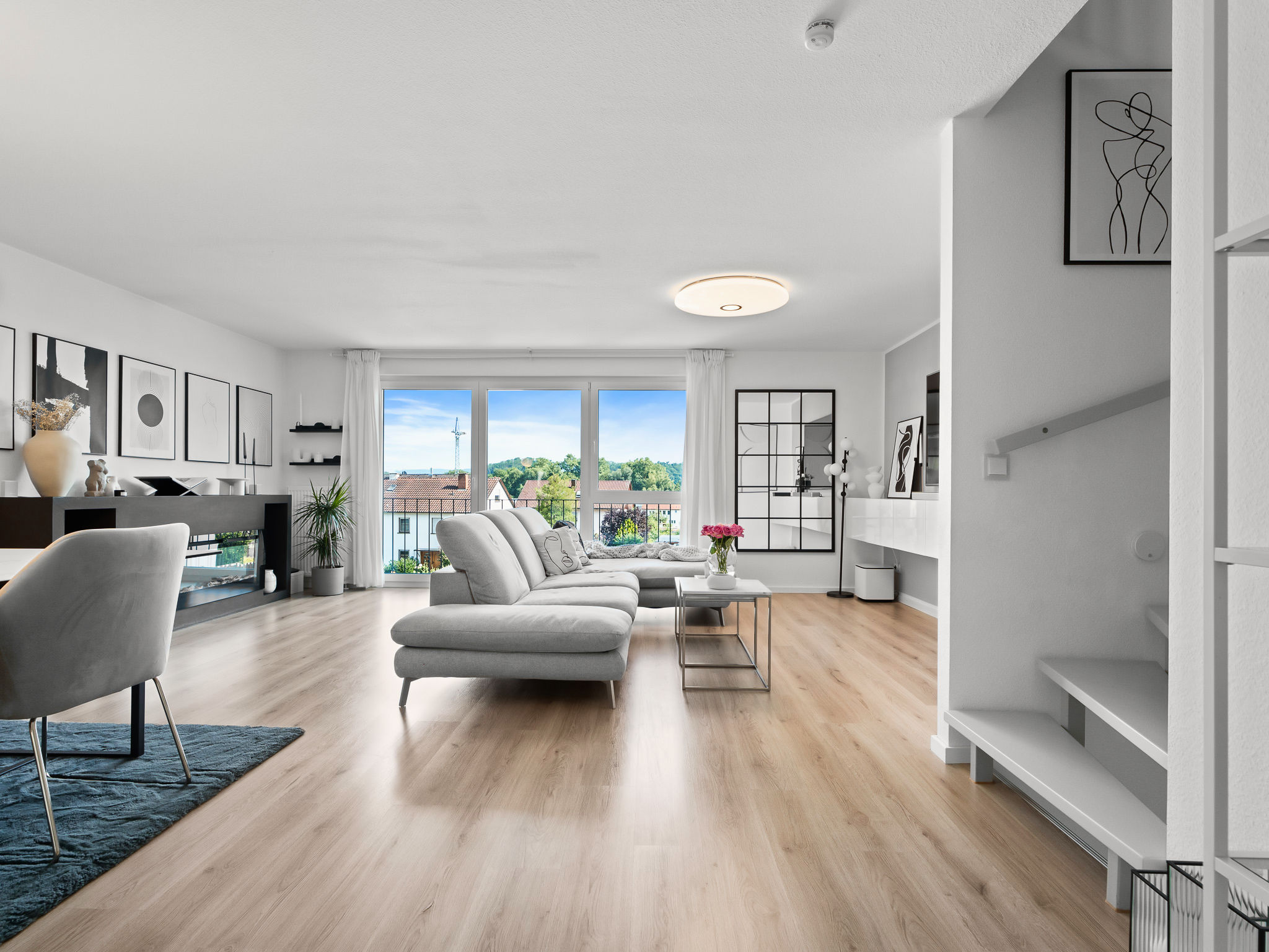 Ian Media - DC756 (10).png