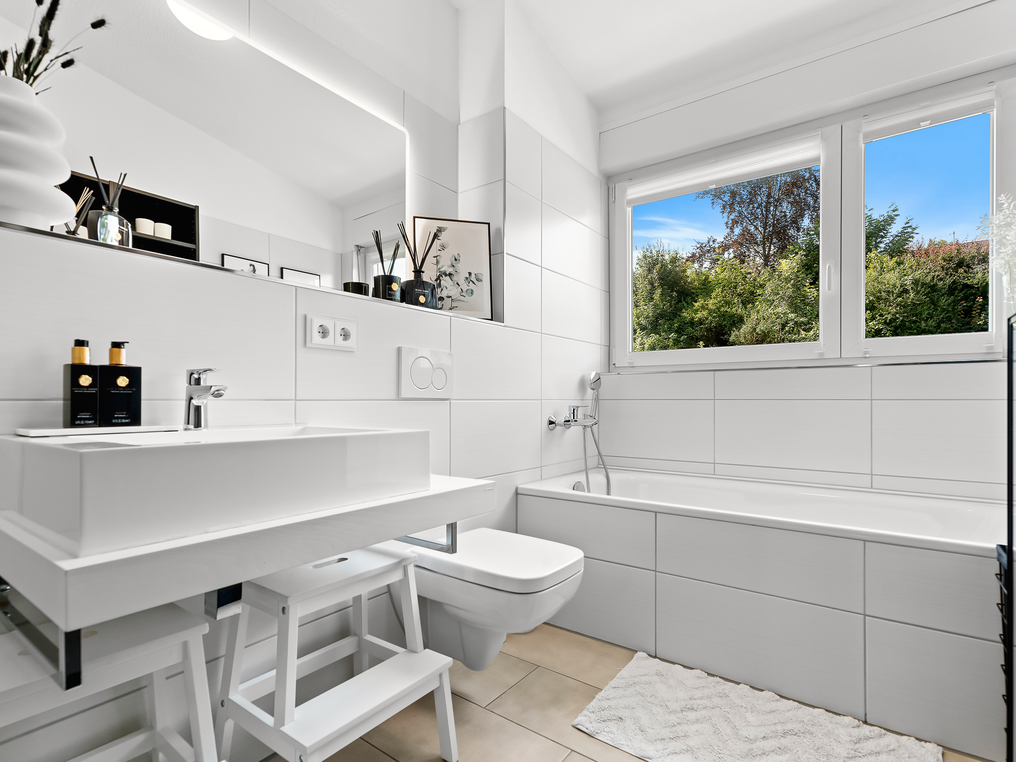 Ian Media - DC756 (12).png