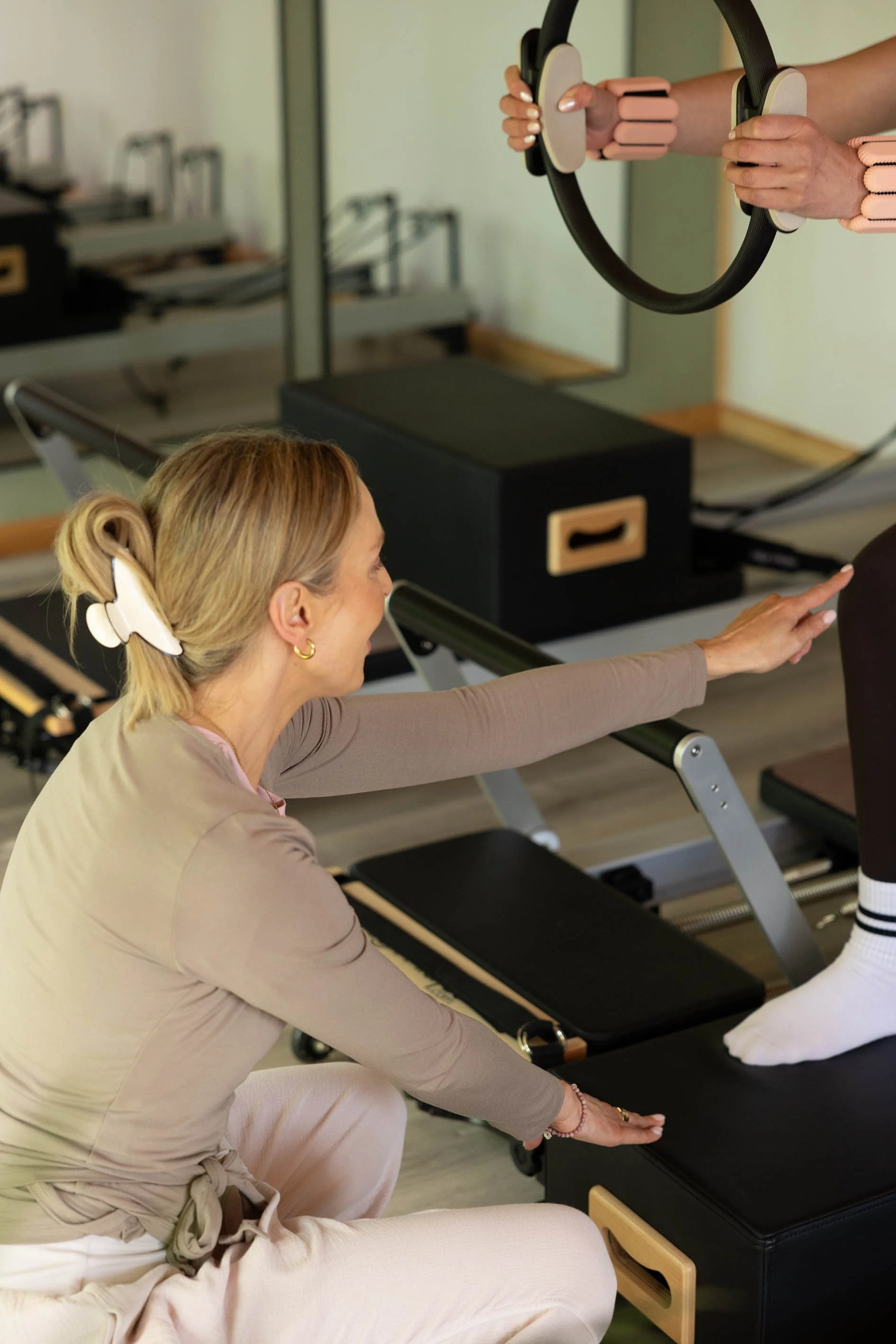 The application of biomechanical principles allows instructors to understand movement, correct imbalances and adapt exercises from one individual to the next.