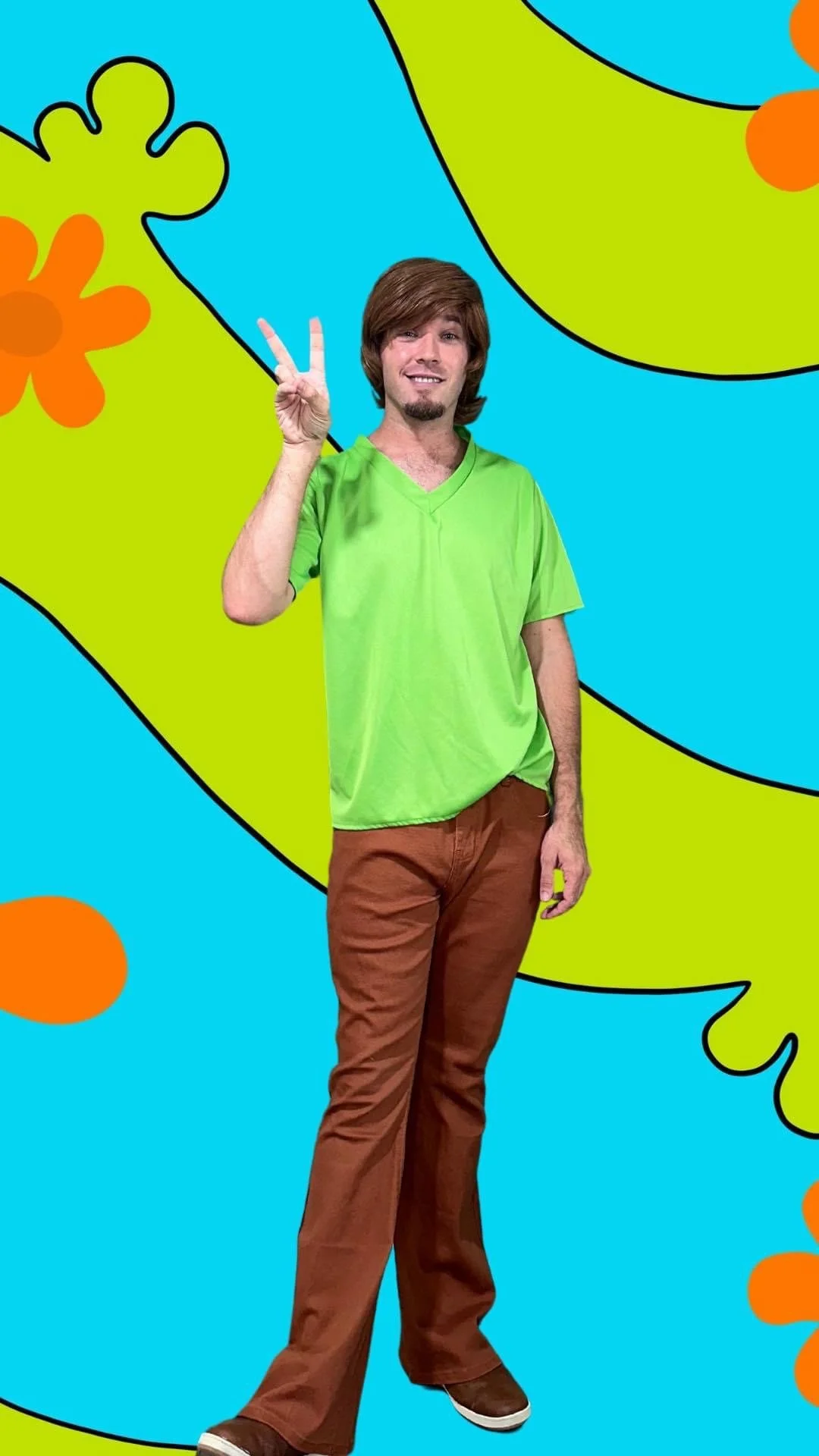 Shaggy-inspired Scooby-Doo character performer at a children’s birthday party.