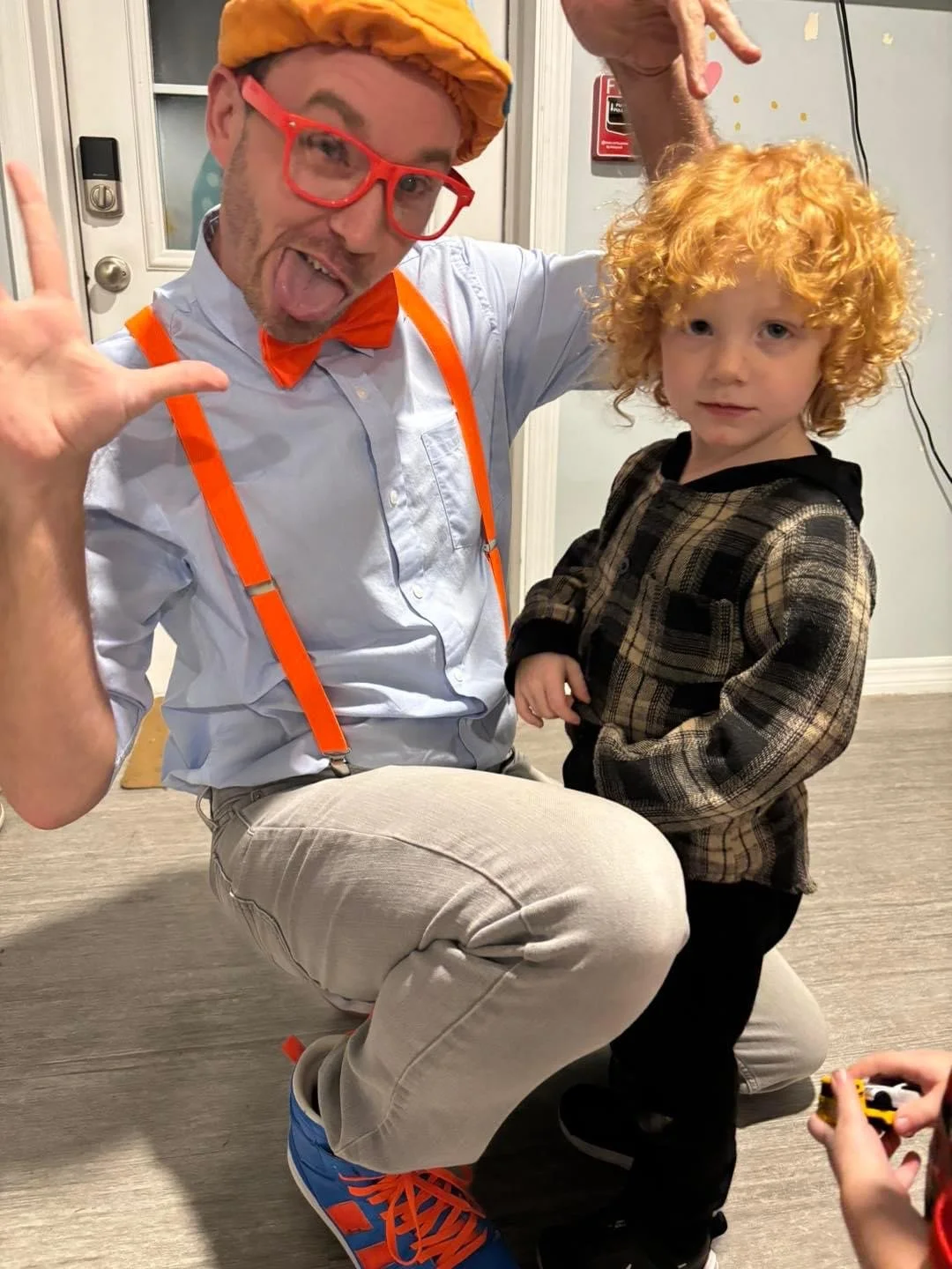 Blippi-inspired Adventure Guy entertaining children at a fun kids birthday party Orlando