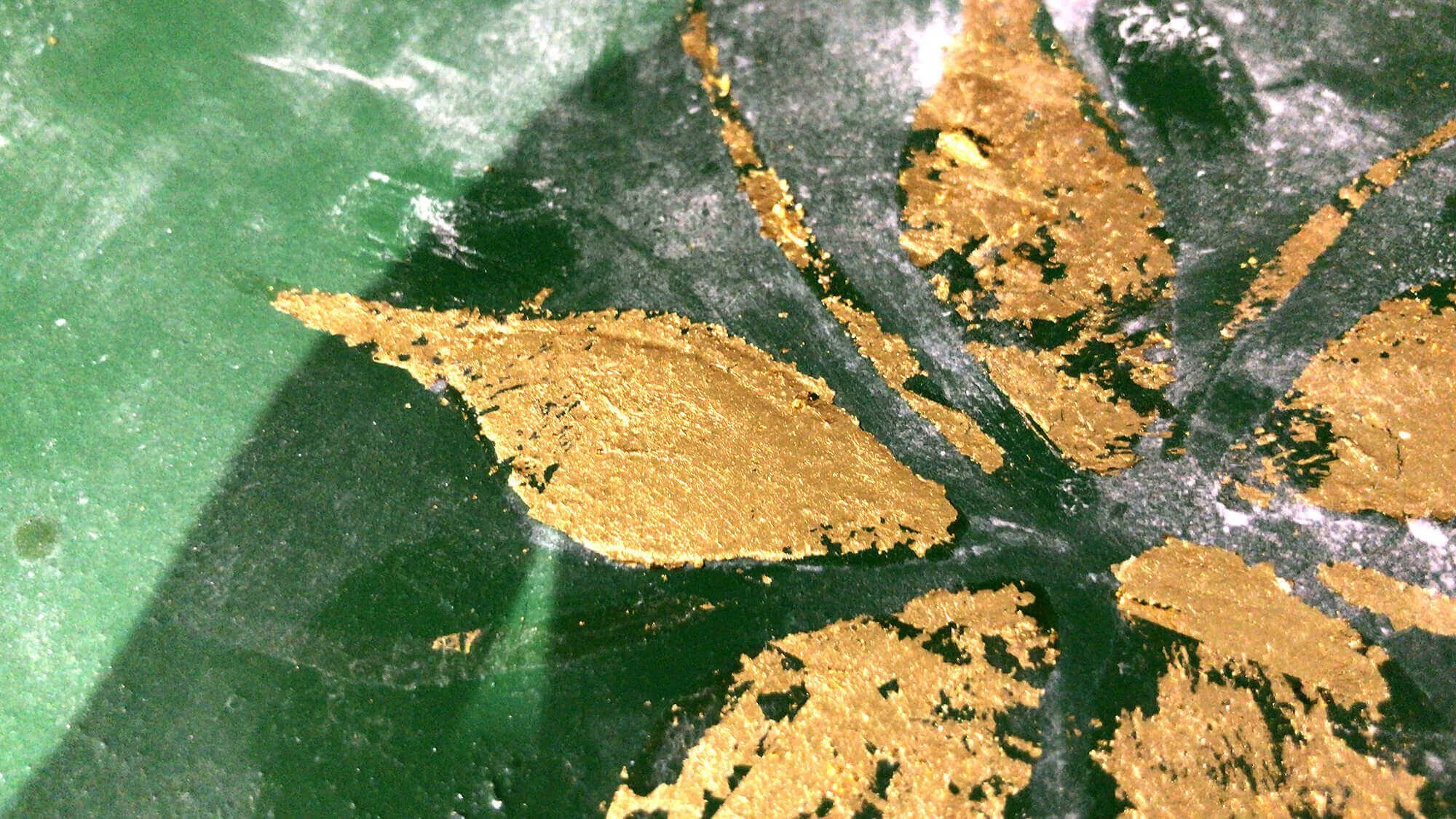 Gold Leaf Gilding Close Up.jpg