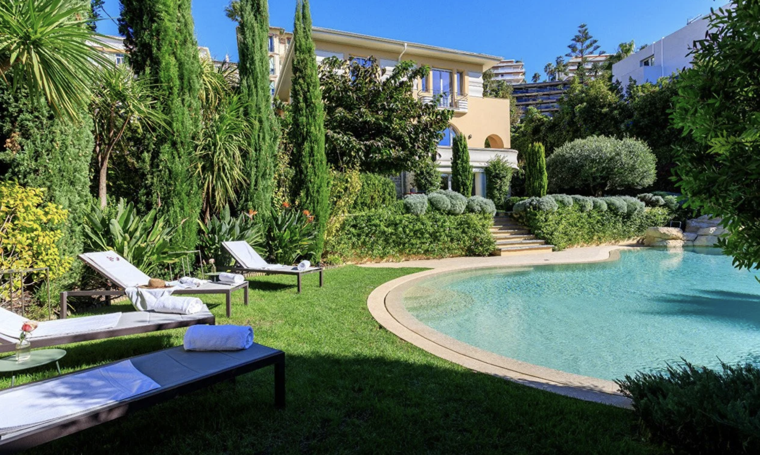 SOUTH OF FRANCE VILLA – NICE