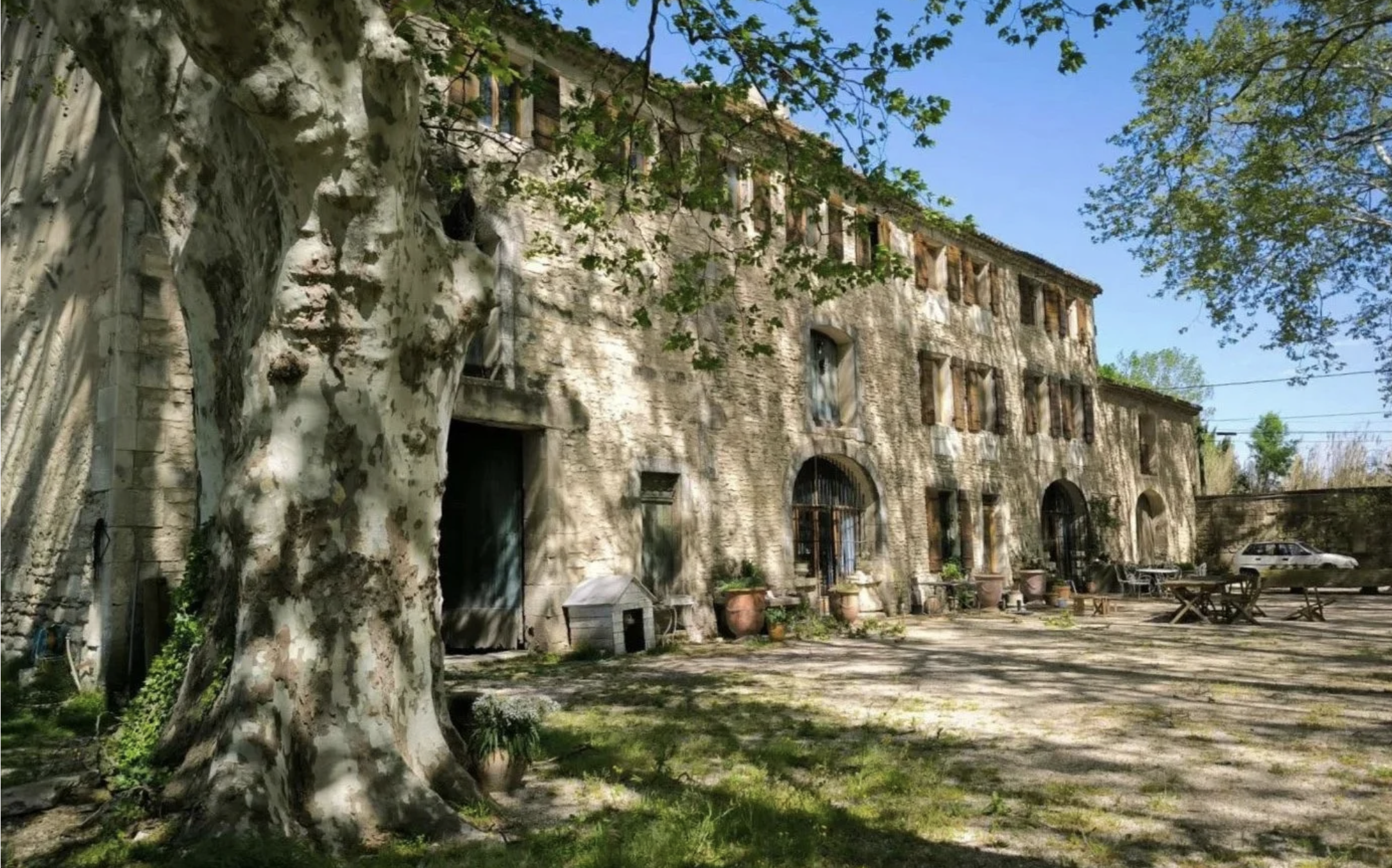 SOUTH OF FRANCE AUTHENTIC FARMHOUSE SAINT RÉMY DE PROVENCE