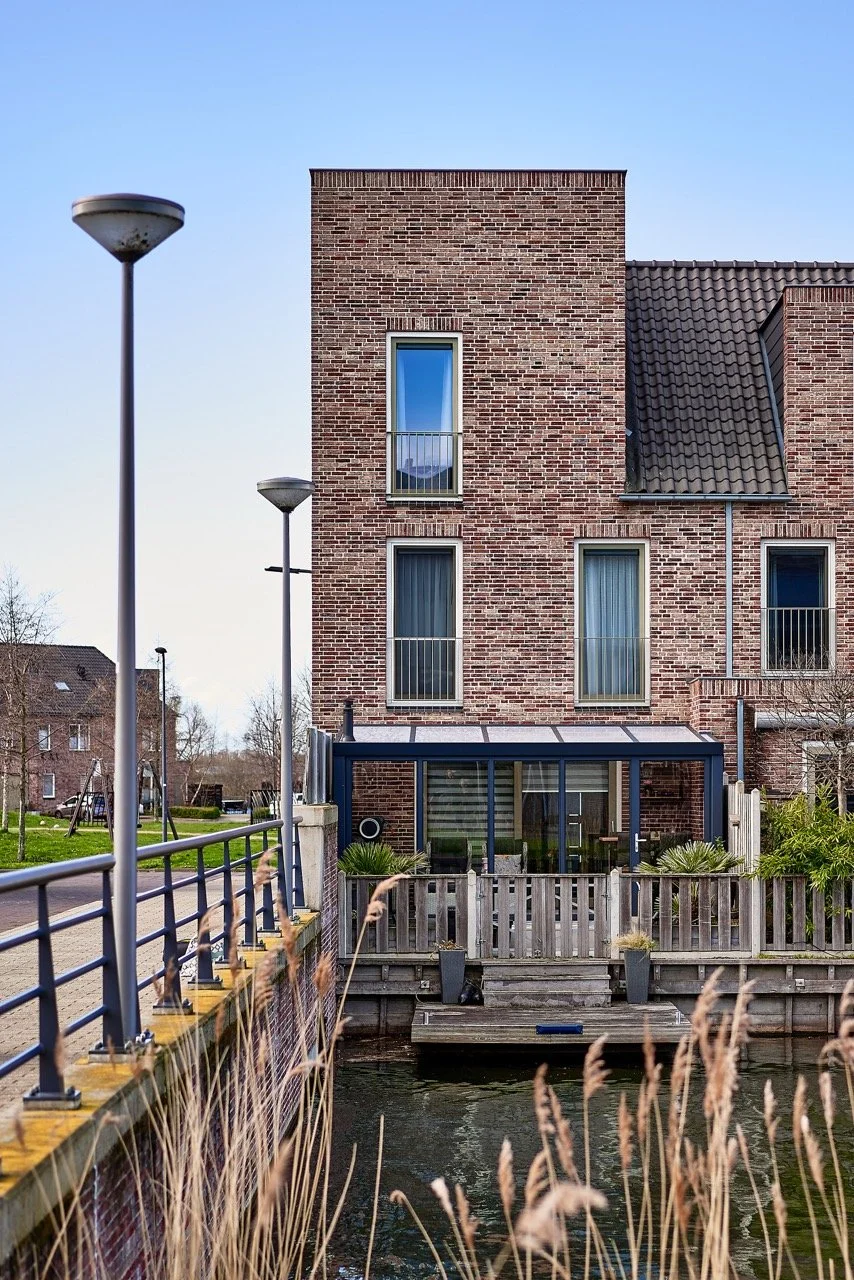 DepontiOverkapping71-Giallo+VL-Glaswand_LR (10) Large.jpeg