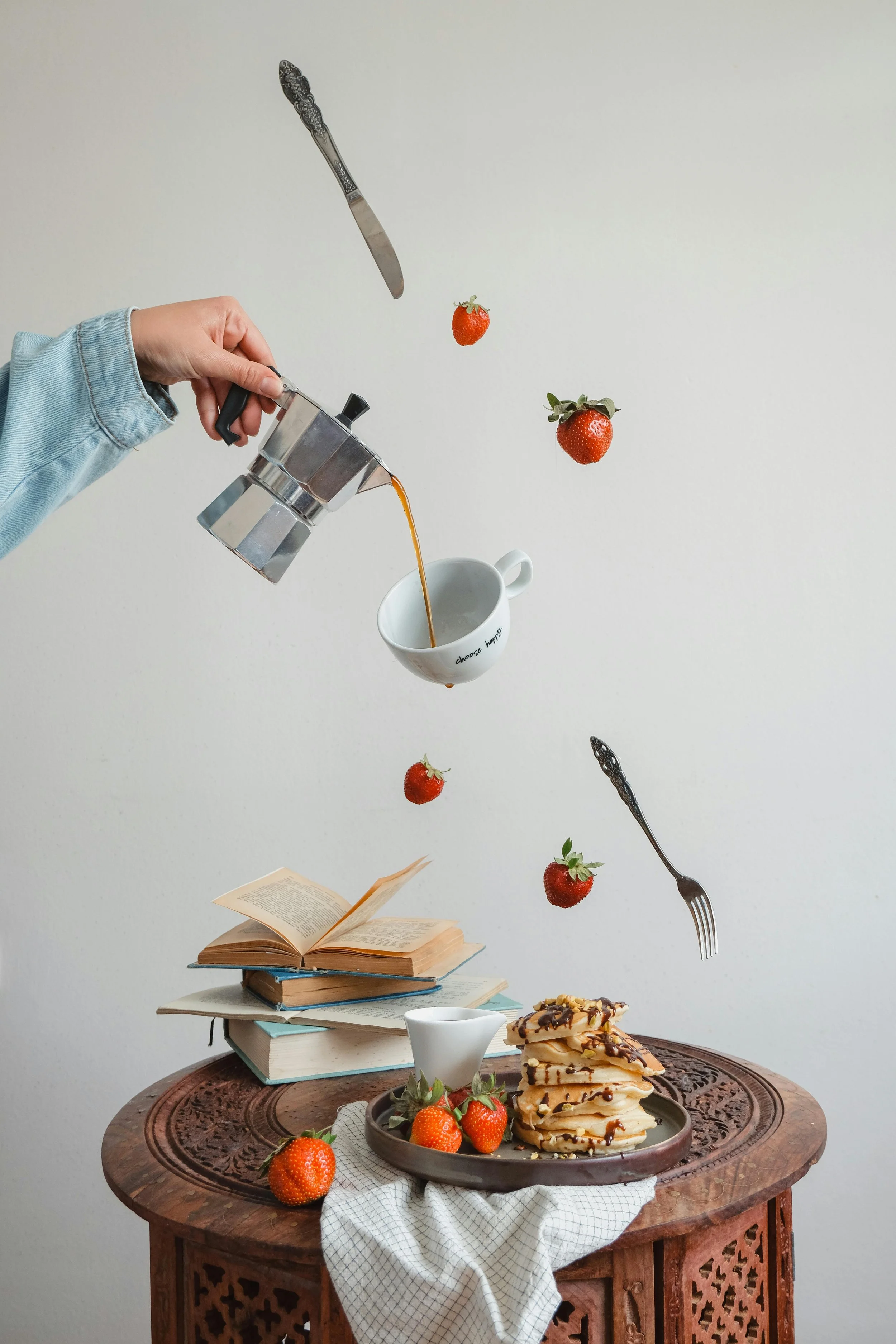 Everyday Objects, Extraordinary Stories
