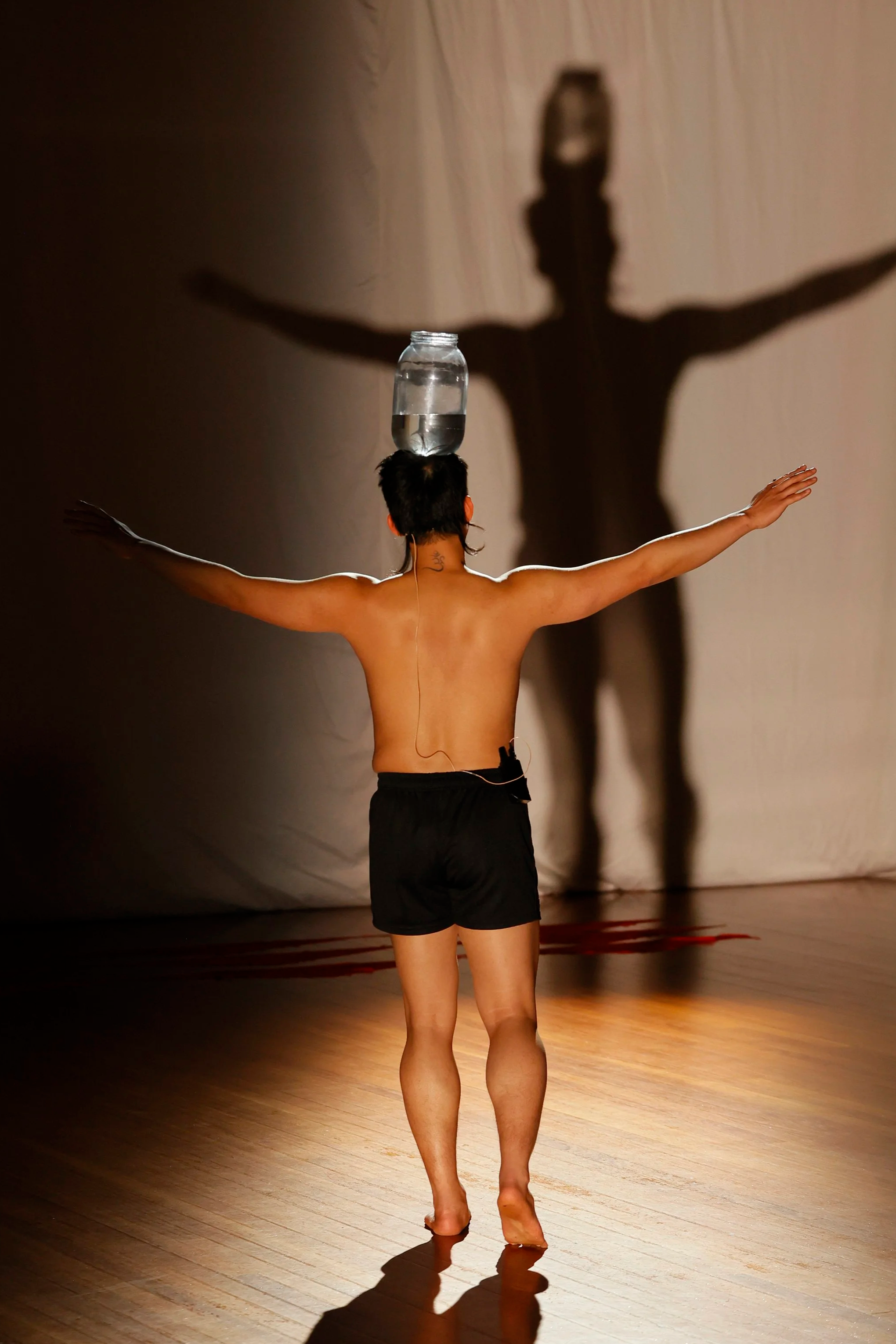 Chung+Nguyen+FLUID+MEMORIES+photo+Jeff+Busby_348.png