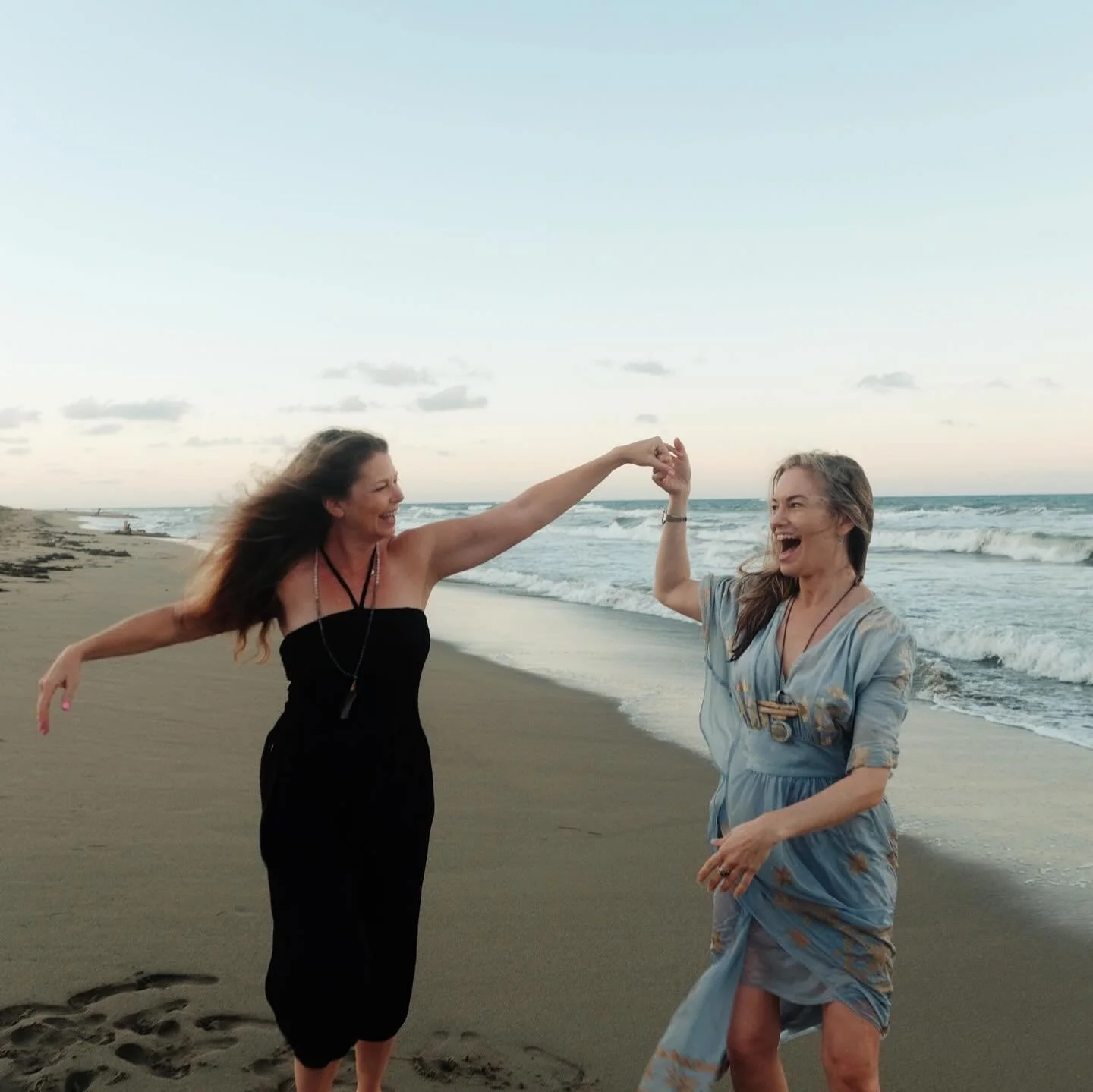 When hosting a retreat feels like this ✨

Joyful. Effortless. Supported. Fully held.

We love collaborating with incredible hosts to co-create truly exceptional retreat experiences. Our specialty is making sure you feel just as nourished and relaxed 