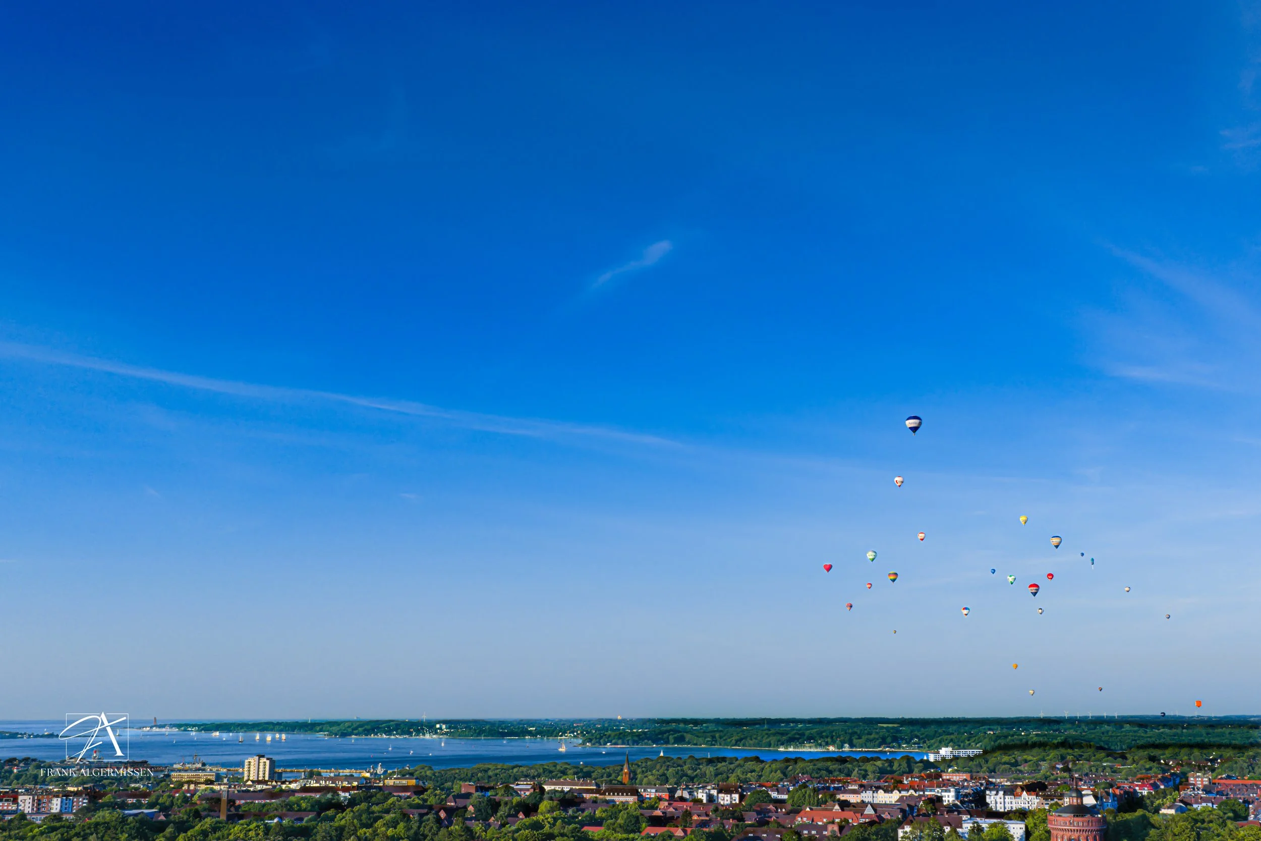 DJI Mavic 4 Pro Drone Kiel Balloon Sail 2025 07 - Droneography by Franky Algermissen