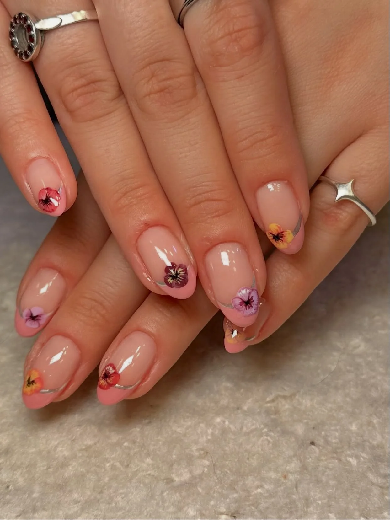 lil pansies for Natalia 🥹