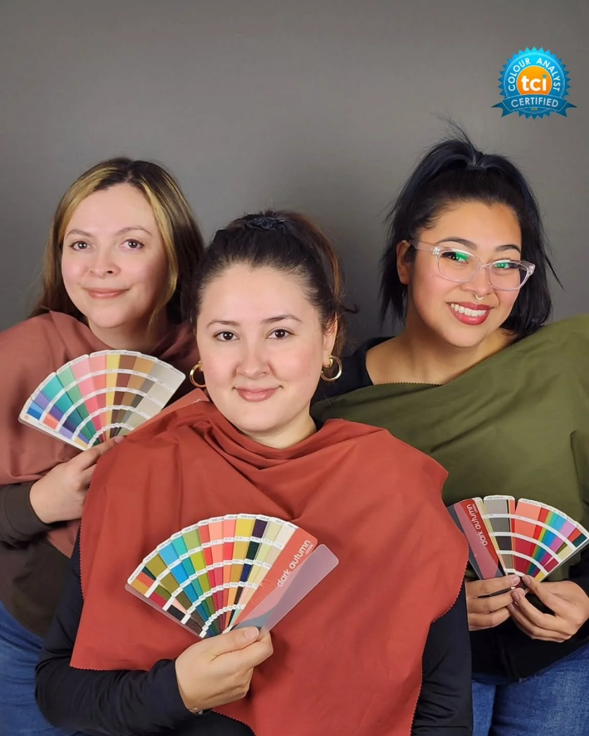 Having your analysis done with friends is the best experience!! These best friends &amp; cousins were so quick to see &amp; praise the beauty in eachother-it made for such a fun &amp; uplifting experience ❤️

They are seriously so gorgeous inside &am