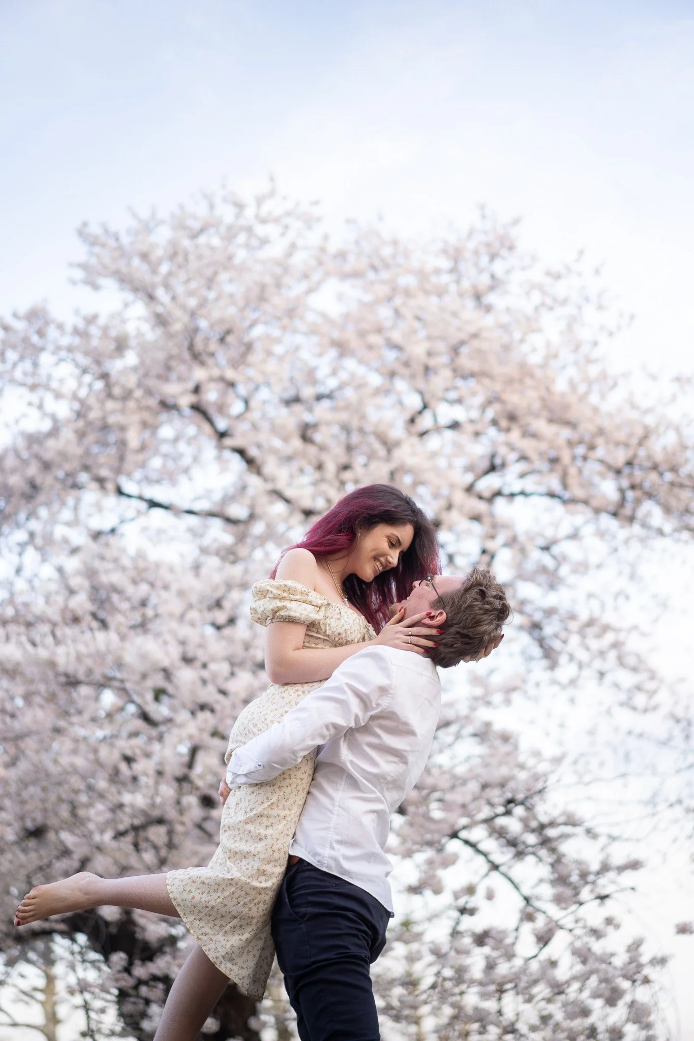 Tokyo Proposal Photographer: An Engagement among the Cherry Blossoms