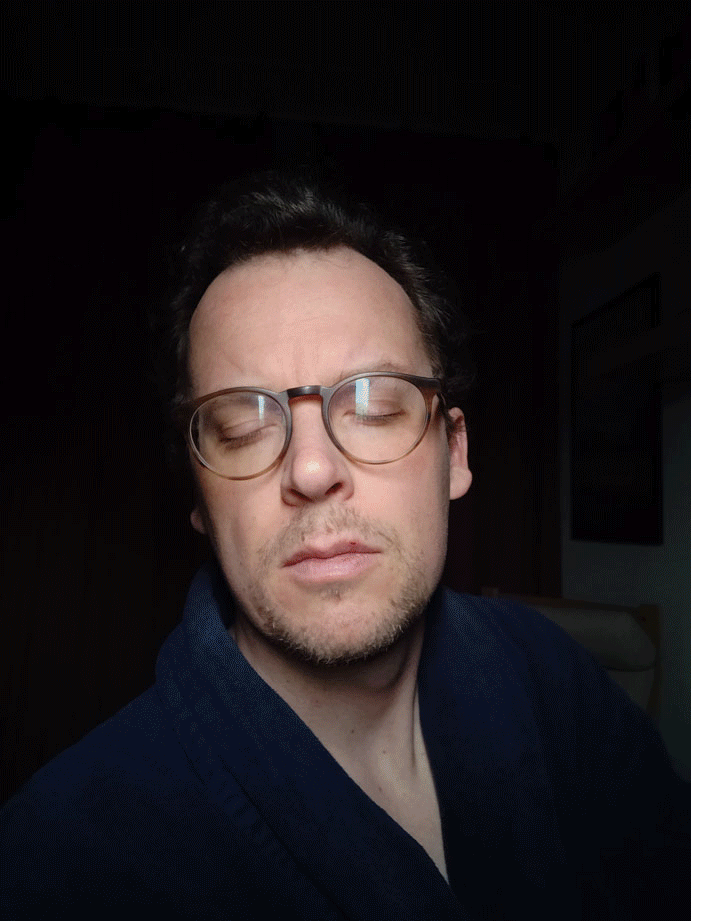 Selfies.gif