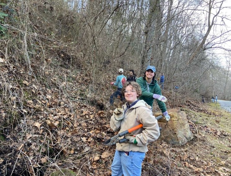 Rivers House Park Invasive Plant Workday