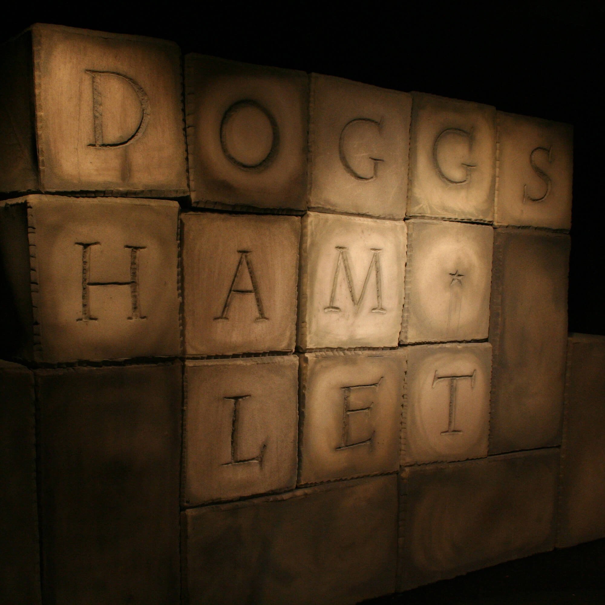 DOGG’S HAMLET, CAHOOT’S MACBETH