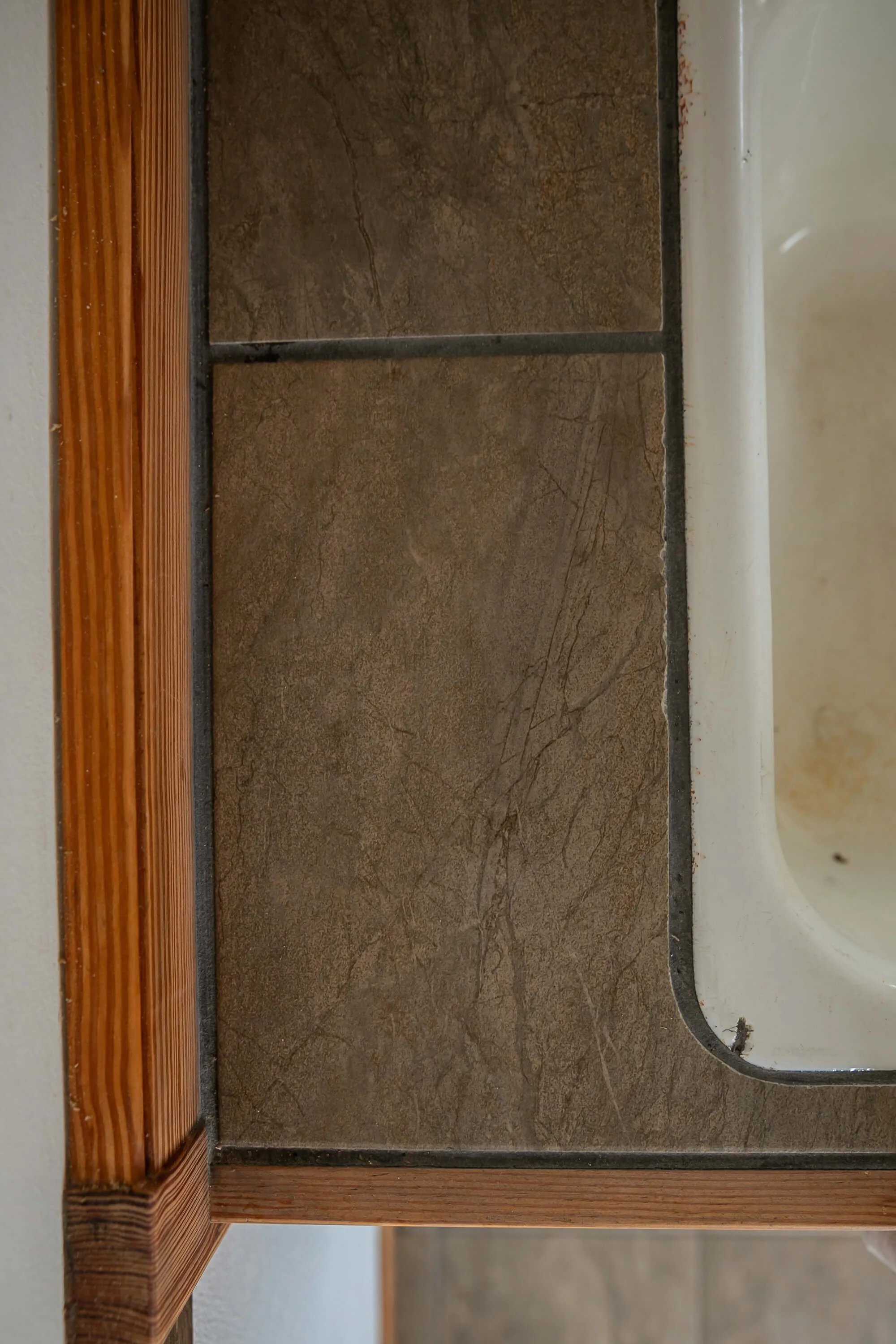 22 IGI Bathroom (5).jpg