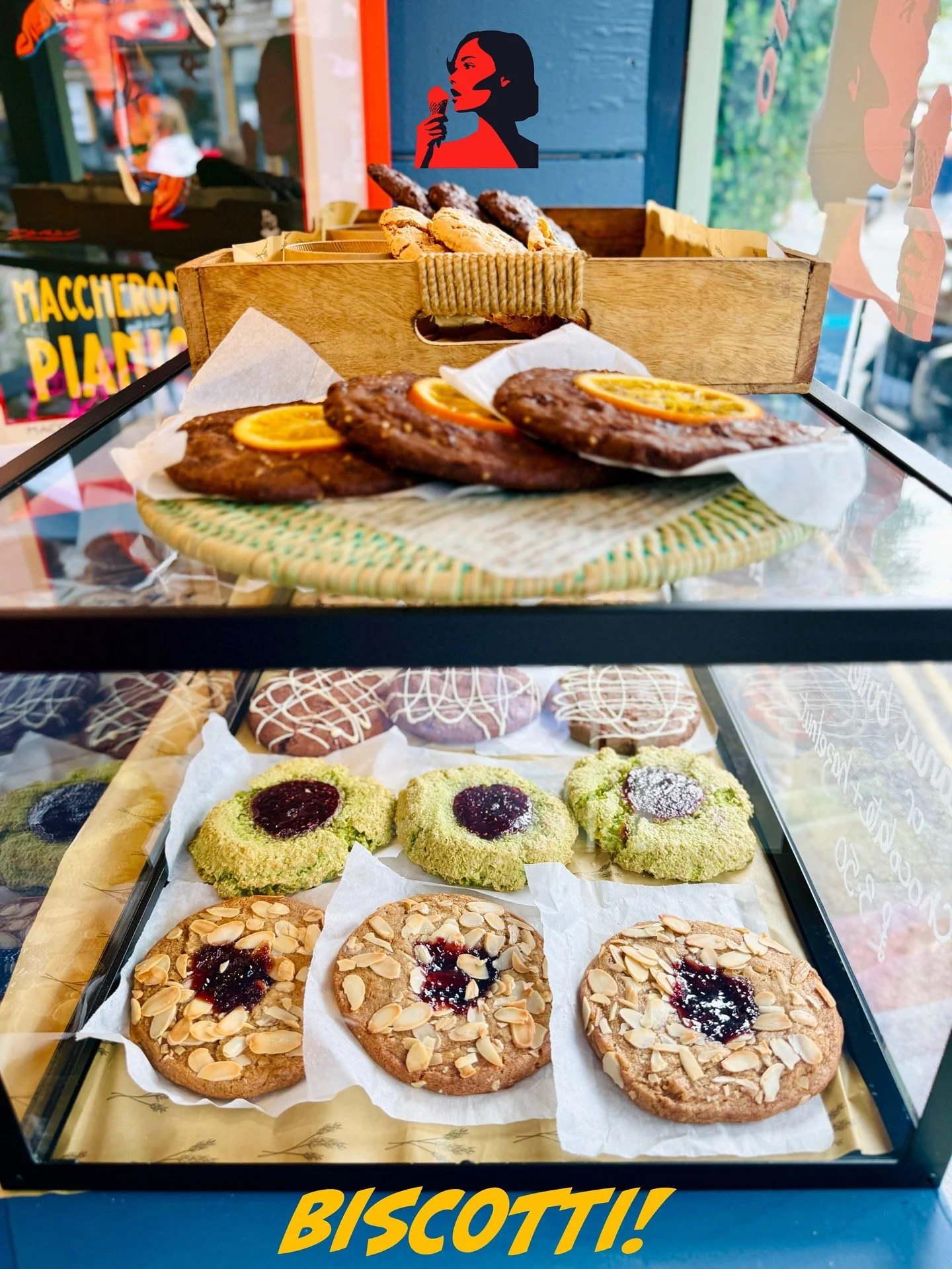 Not just incredible gelato!!! 😳

😎 We now also sell delicious biscotti (Italian cookies) including:

#coconutmatcha and raspberry 🤗

#peanutbutter .... #glutenfreee ❤️

#chocolate and #hazelnut

#breakfastpastries (from 10am)

Please come into the