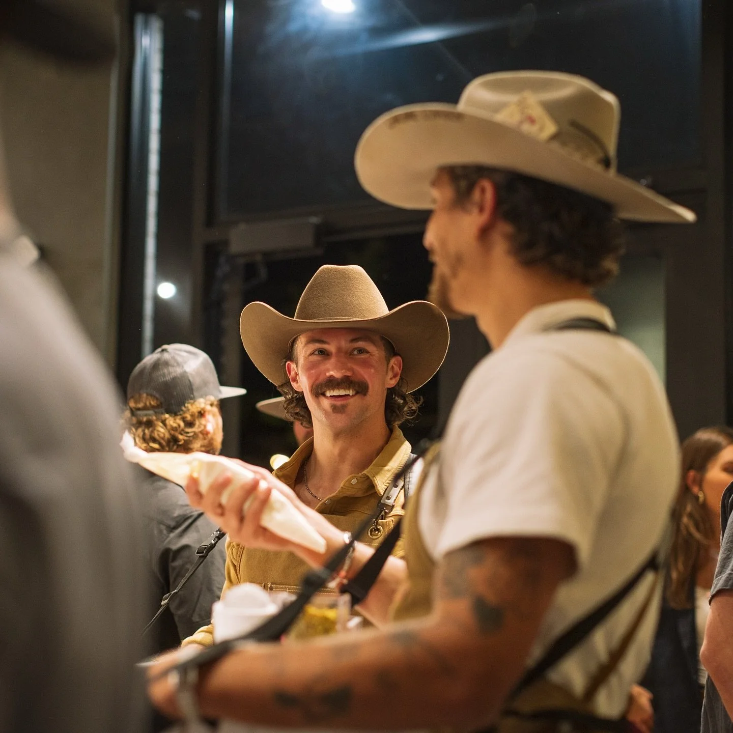 Two cowboys are better than one 🤠🎉
•
•
•
•
•
#nashville #nashvillewedding #cannolis #cannoli #cowboy #cowboycannolis #nashvilleevents #nashvilleweddings #nashvilletn #fyp #fypage #fypageシ #fypシ #reels #rileygreen #morganwal