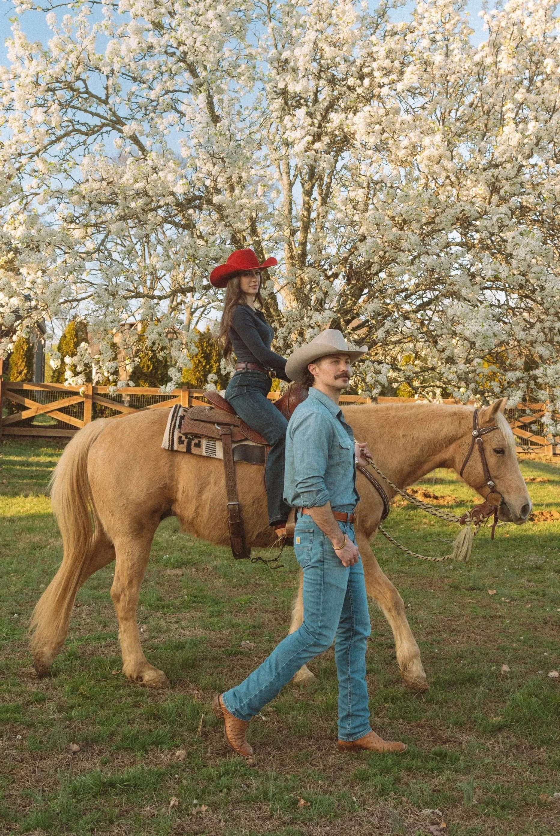 Rustic table setting at one of Laurie’s customers wedding.