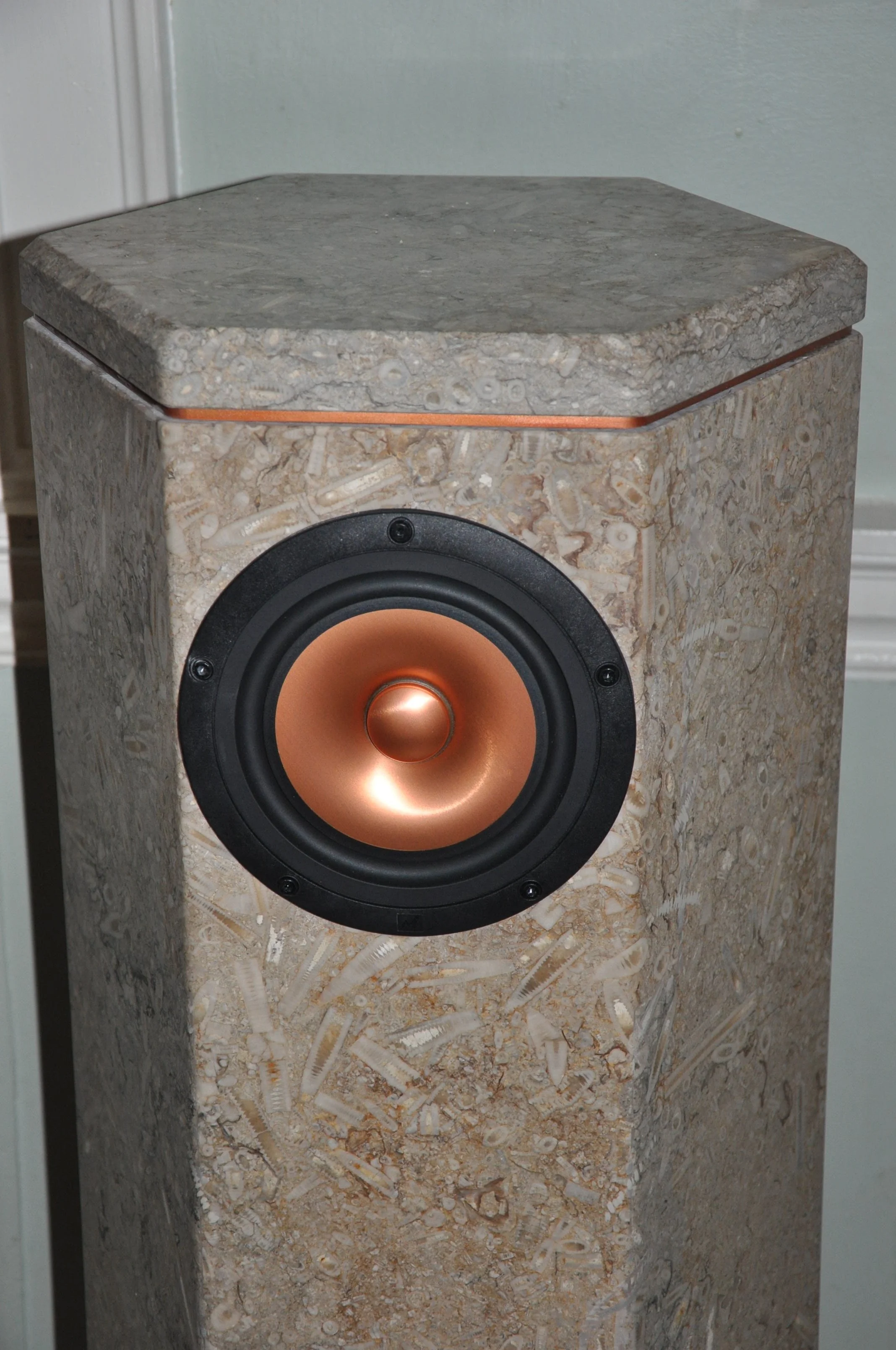 Stone speaker by Mineral Sound crafted by Alexandre Bertrand in Swaledale Fossil Stone (350 million years old), photo by Clare Farrow