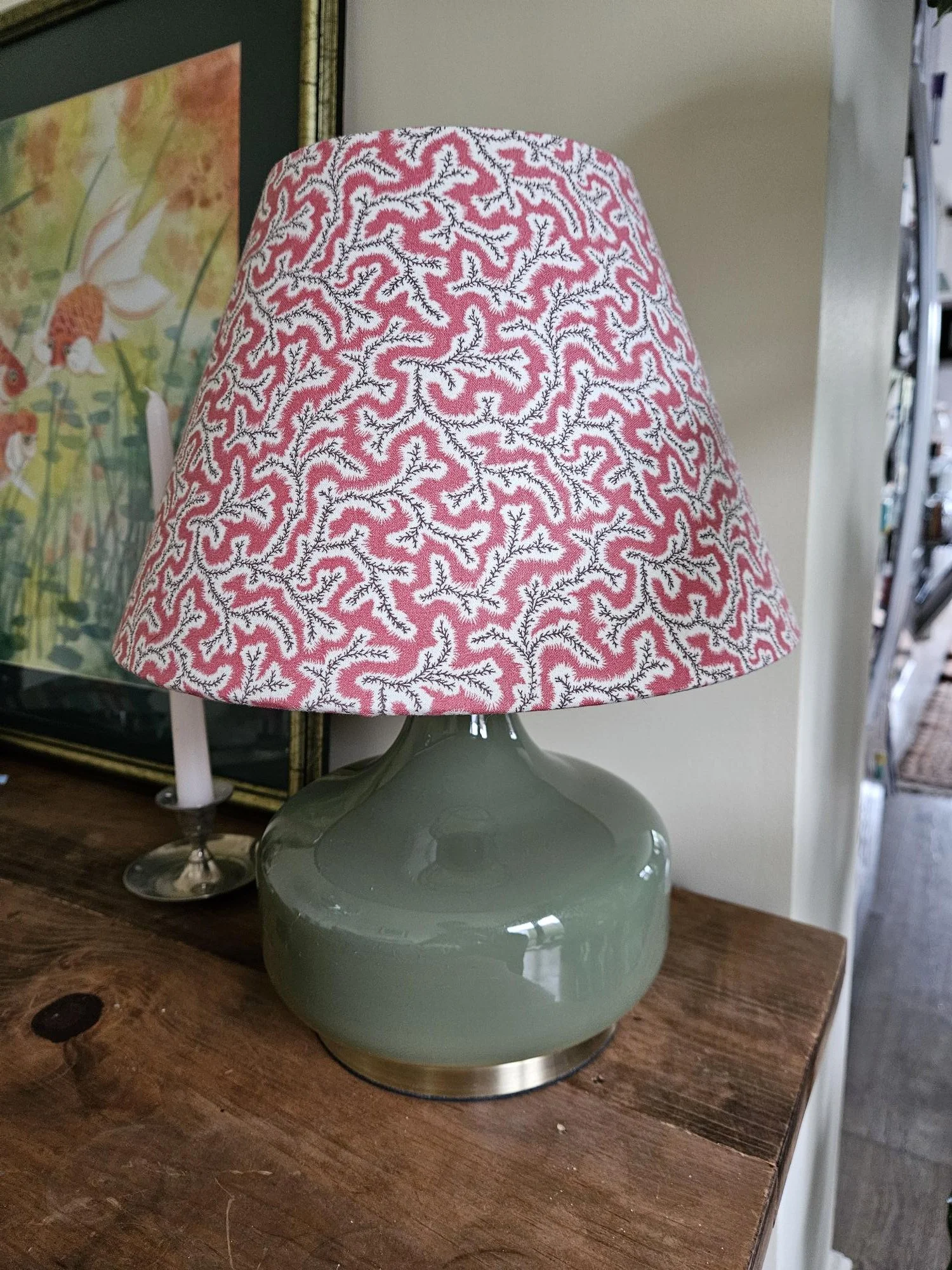 Squiggle fabic lampshade on a green midcentury lampbase.jpg