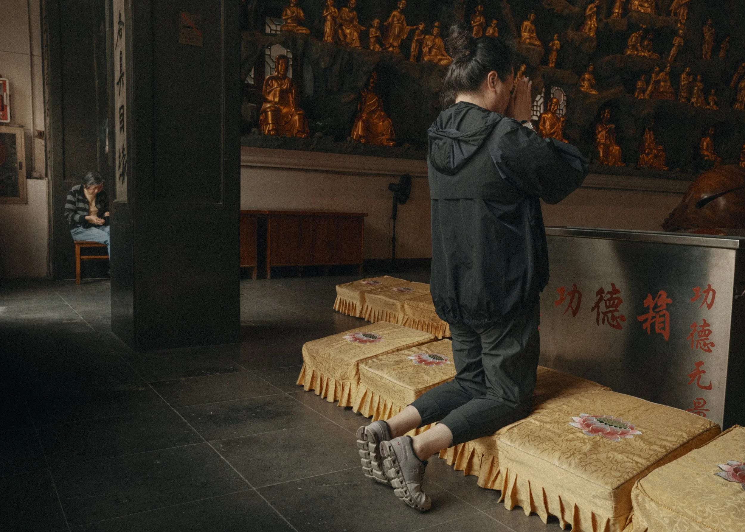  Moment of Prayer  | Fa Zang Jiang Temple, Shanghai, China (2025)