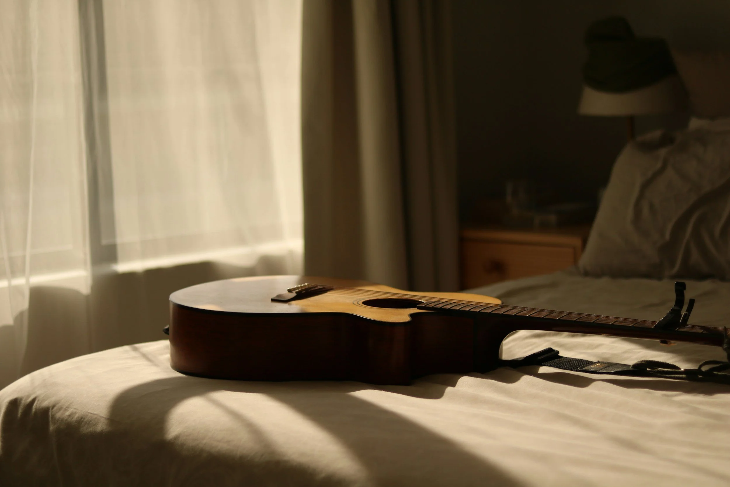 What Happens if You Sleep in Complete Silence vs. White Noise?
