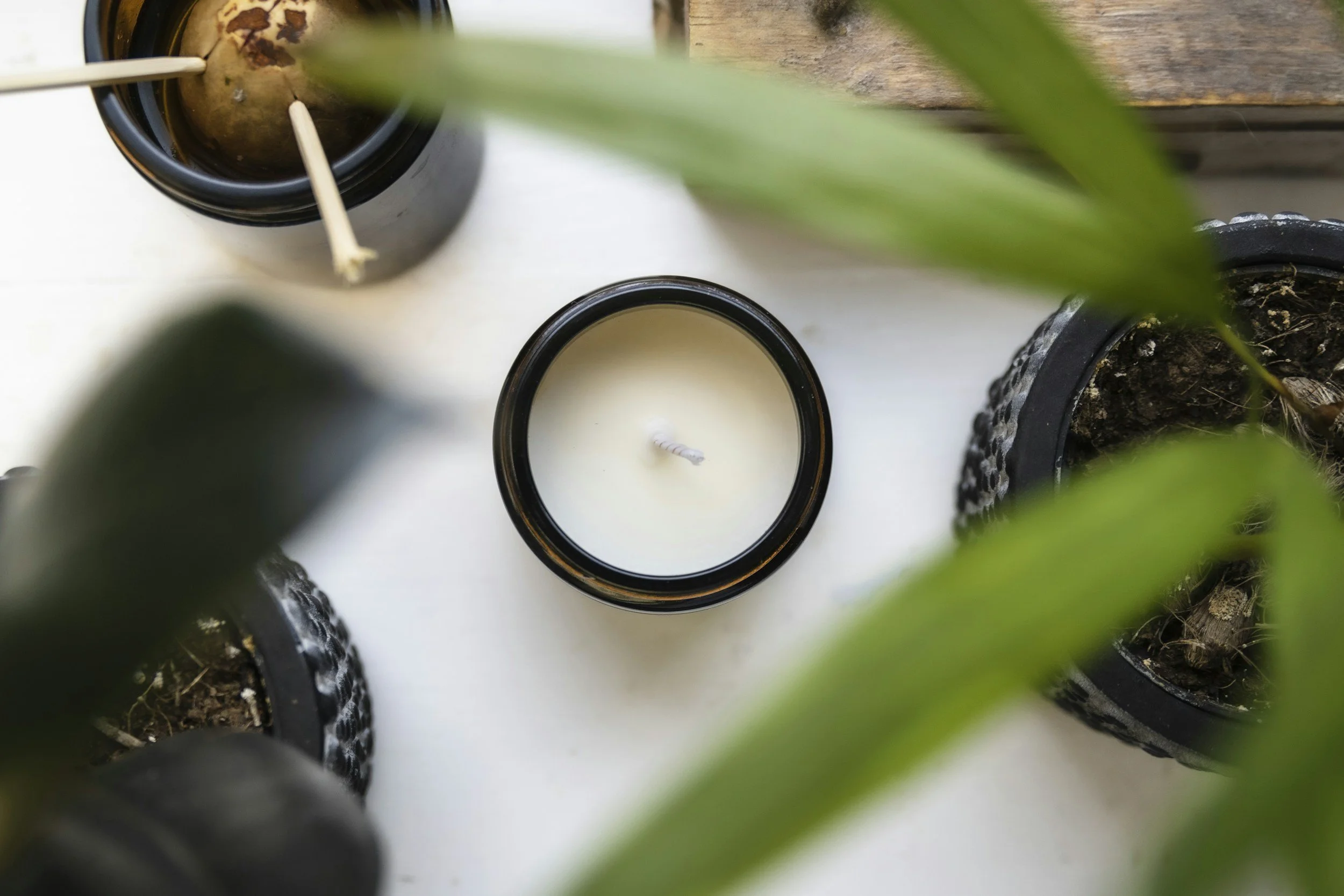 Our Top 10 Aromatherapy Picks: Top 5 Candles and Top 5 Diffusers