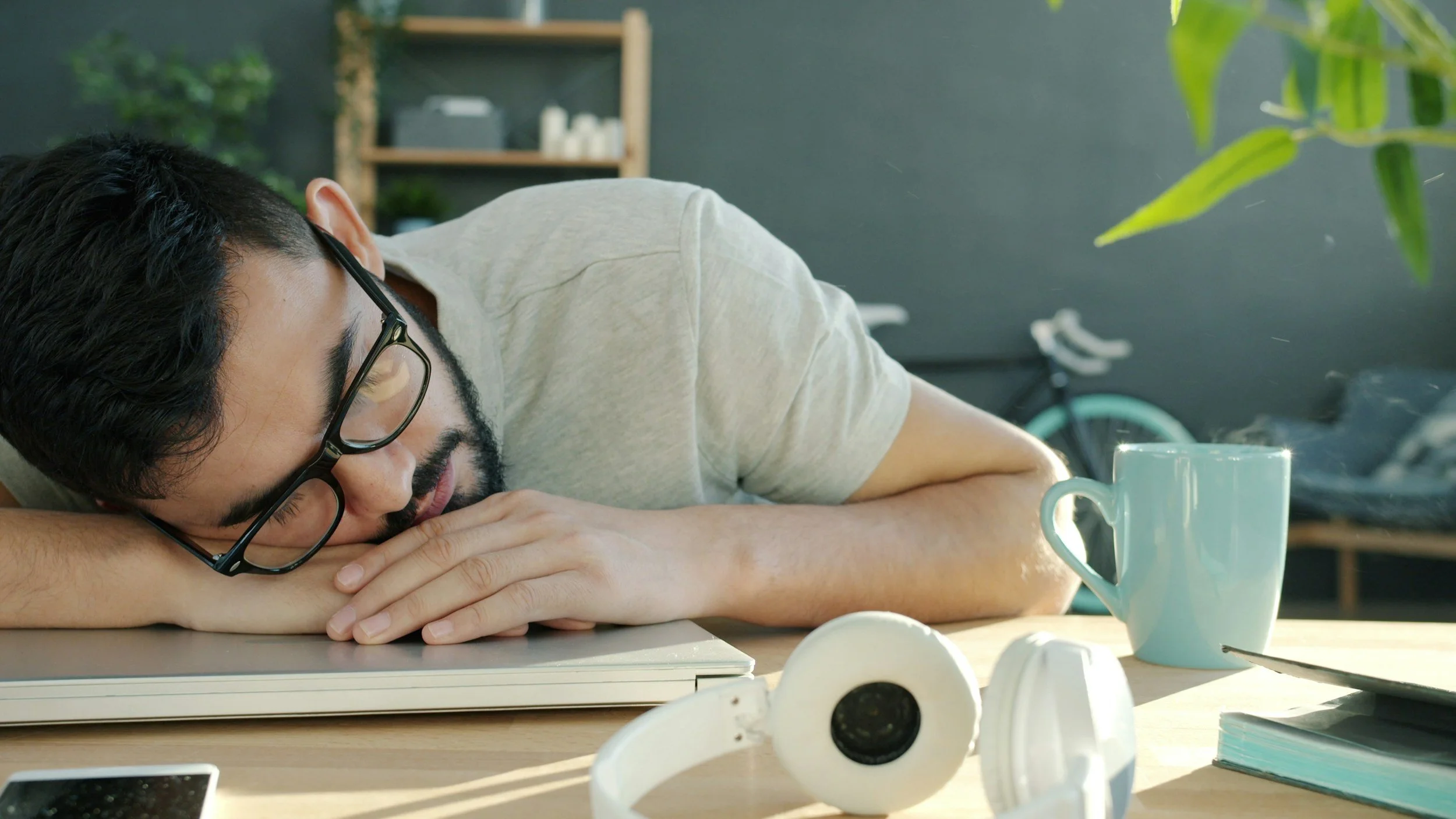 Why You Feel Tired After 8 Hours of Sleep and How to Fix It