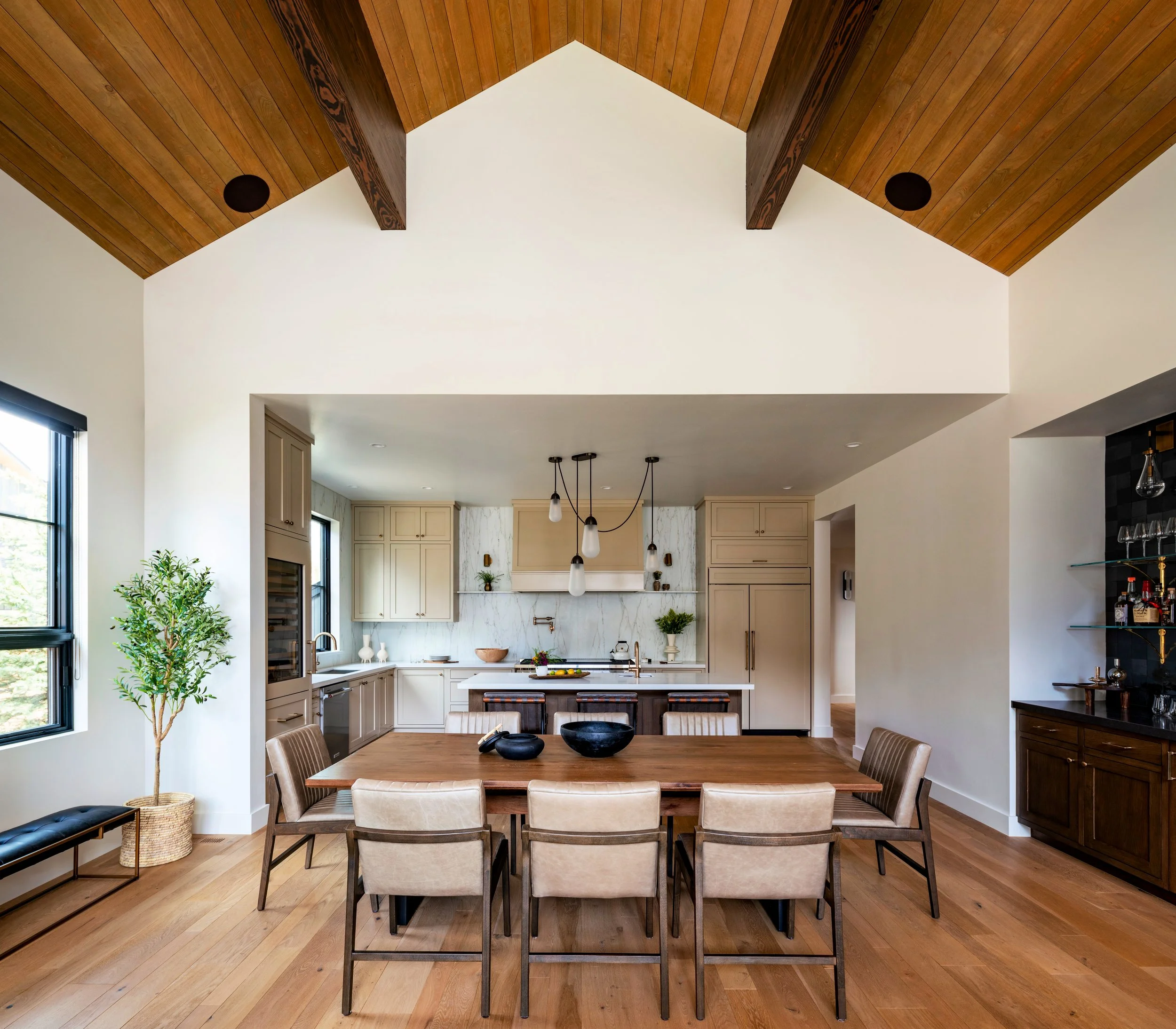 100 Edelweiss - Interiors - 184-Edit A.jpg