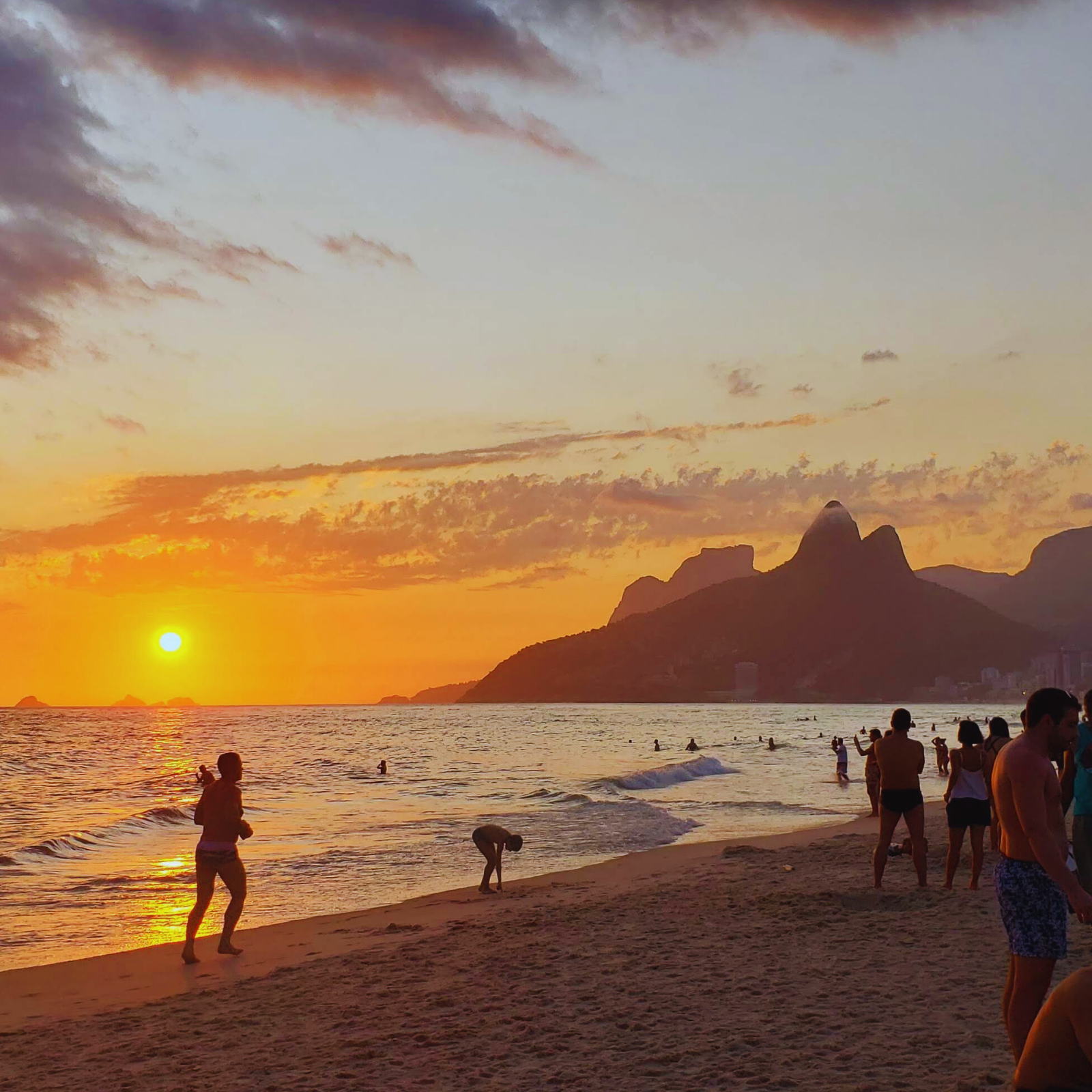 Sunset ipanema.png
