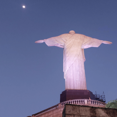 Moonrise at Christ the Redeemer.png