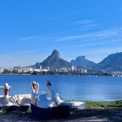 View of Dois Irmãos and pedra da Gavea from Rodrigo de Freitas .png