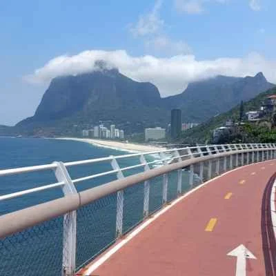 Tim Maia Bike path to São Conrado.jpg