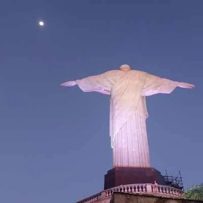 Christ the redeemer at night.jpg
