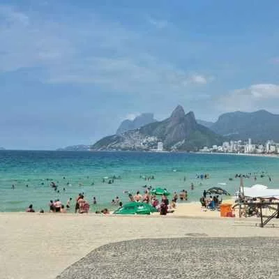 Summer day at Arpoador.jpg